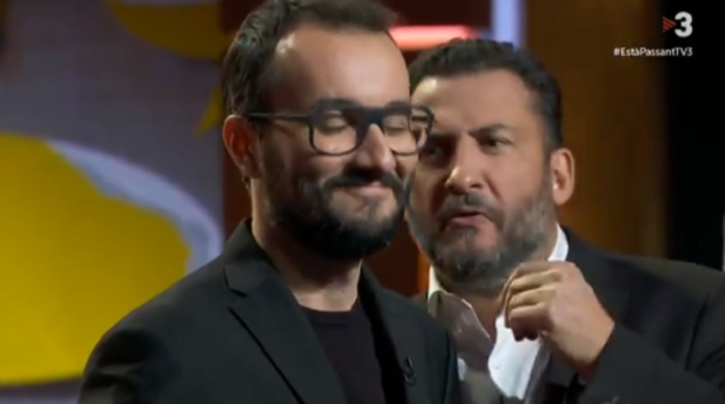 Prohibit dir 'p_esos  polítics'? Toni Soler i Jair Domínguez tiben la corda a TV3