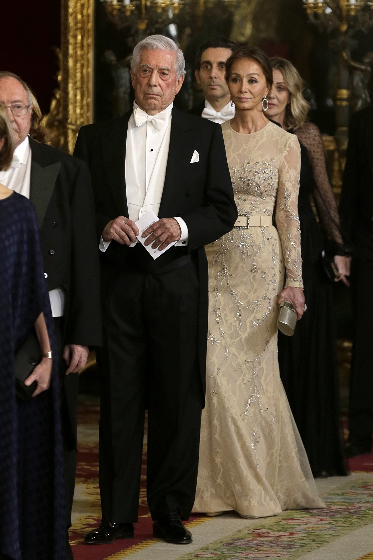 Noticia bomba, no es ninguna inocentada: Mario Vargas Llosa e Isabel Preysler, rompen. Motivos y detalles