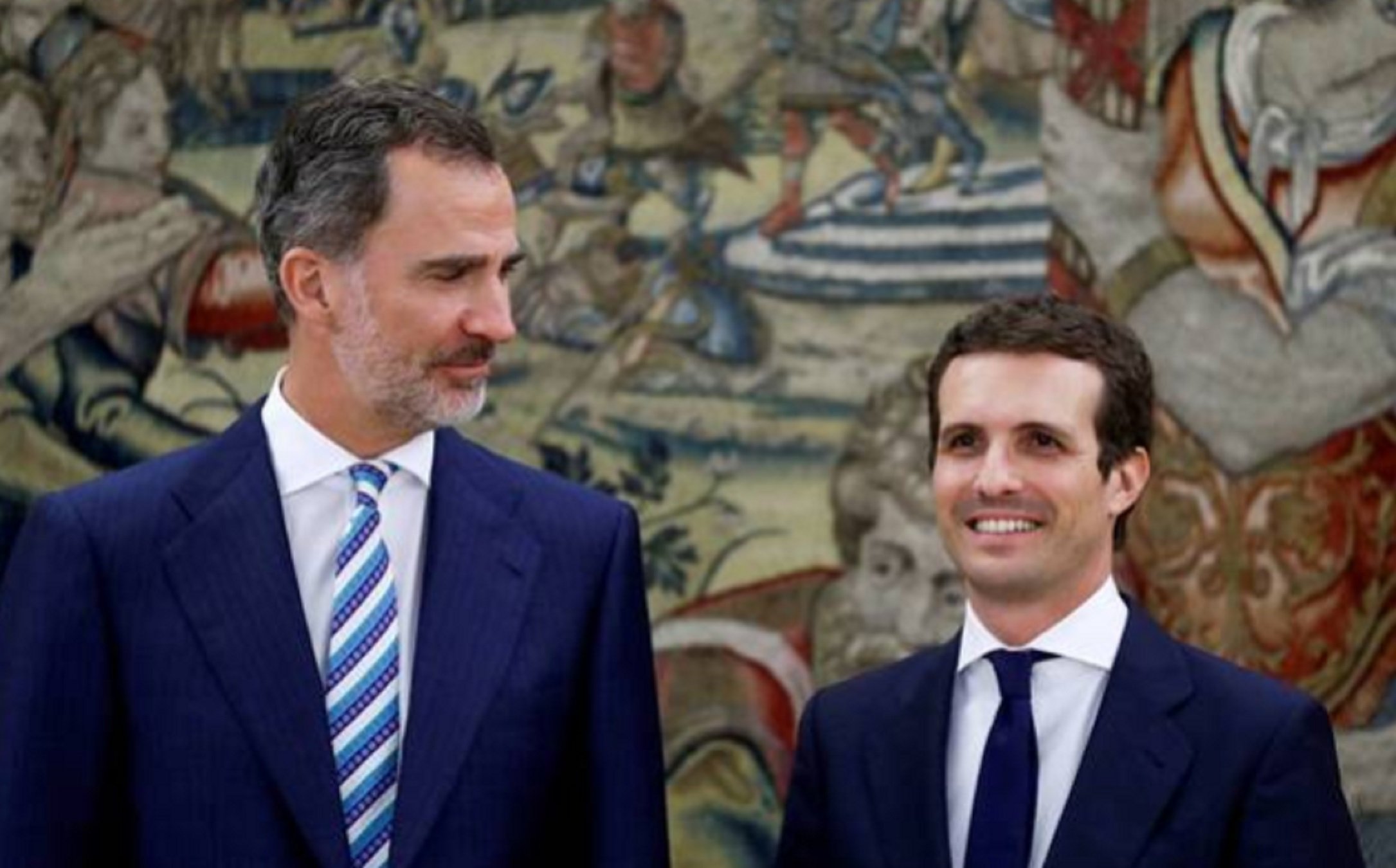 La barbaridad que Casado ha dicho sobre Felipe VI de la que todo el mundo habla