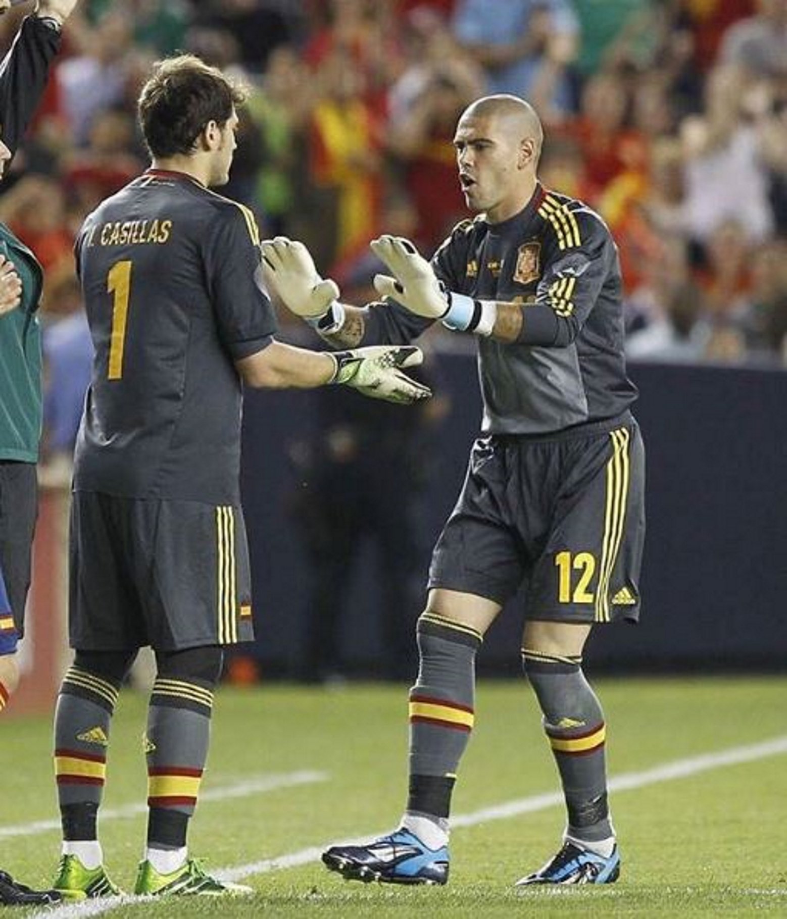 Víctor Valdés trenca el seu silenci amb una aplaudida carta a Iker Casillas