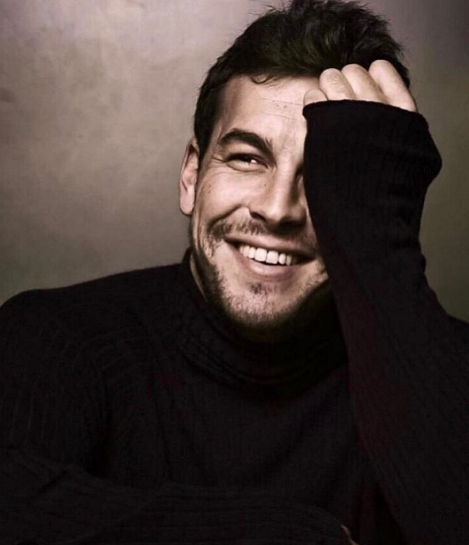 Mario Casas escandalitza l'audiència amb la mida dels seus genitals