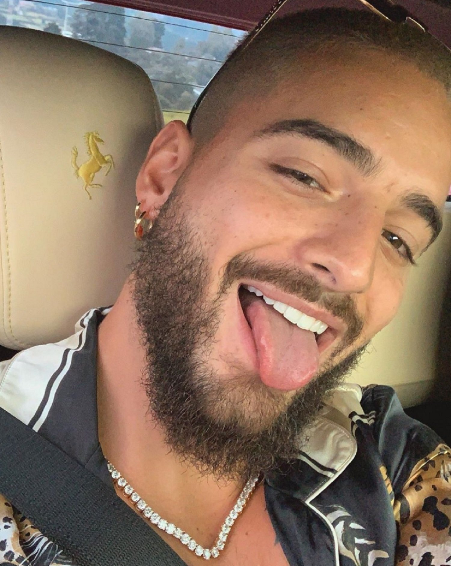 Maluma encén la xarxa pel que fa amb la seva mare en una foto