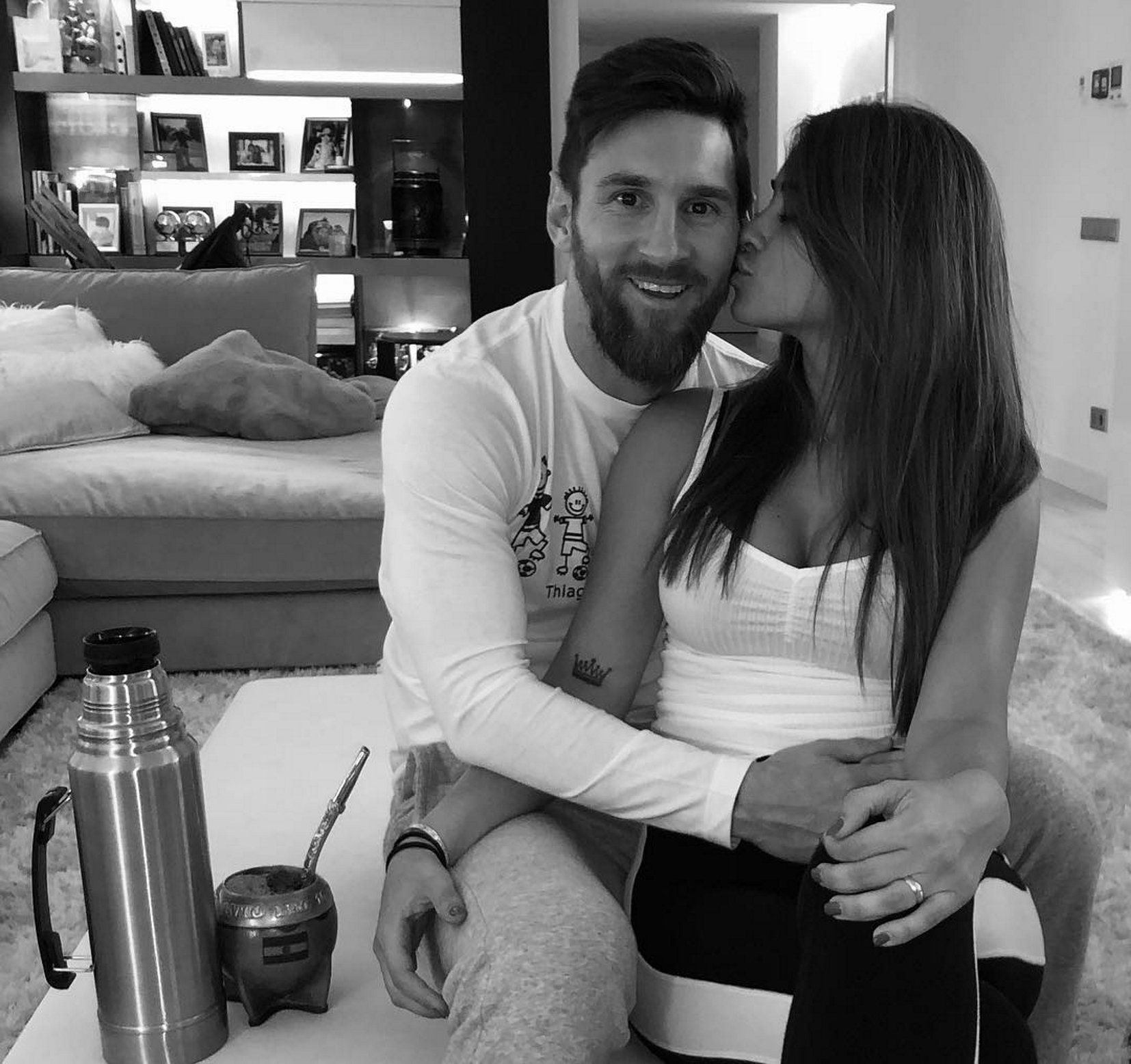 Acusan al padre de Messi de racanear en la boda del crack argentino