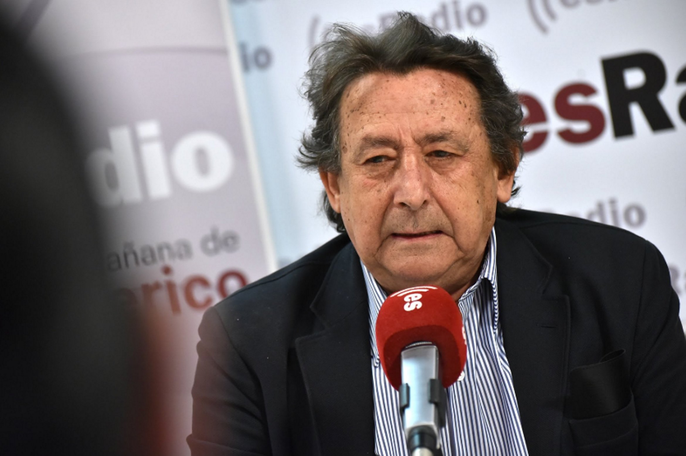 La ira d'Alfonso Ussía (La Razón) contra la "revolta" del PP basc: "Mamarracho"