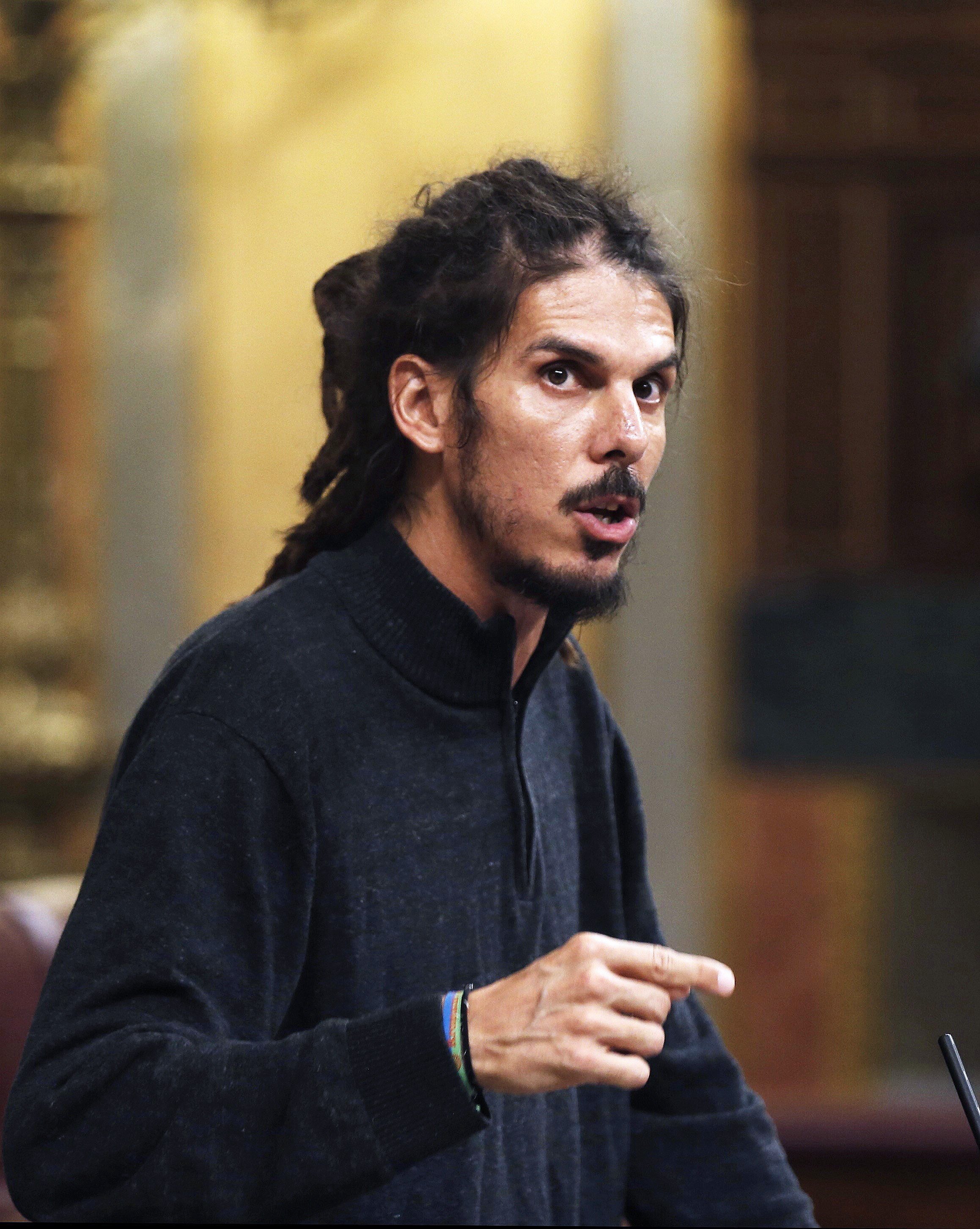 Rufián clama por los motes selectivos a los políticos: De "El Rastas" a "El Robos"