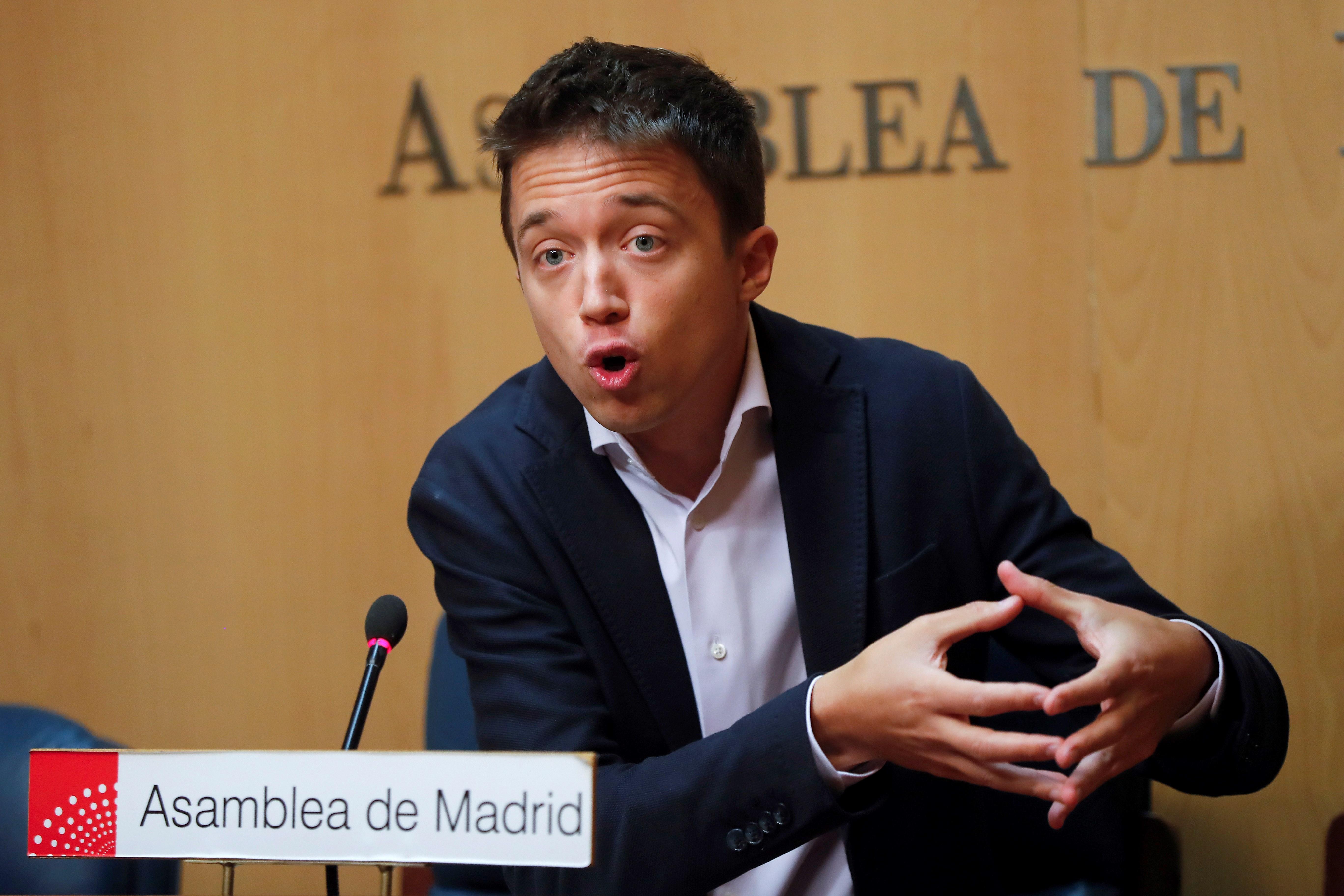 El "me pilla lejos" d'Errejón es converteix en tsunami i l'enfonsa a la xarxa