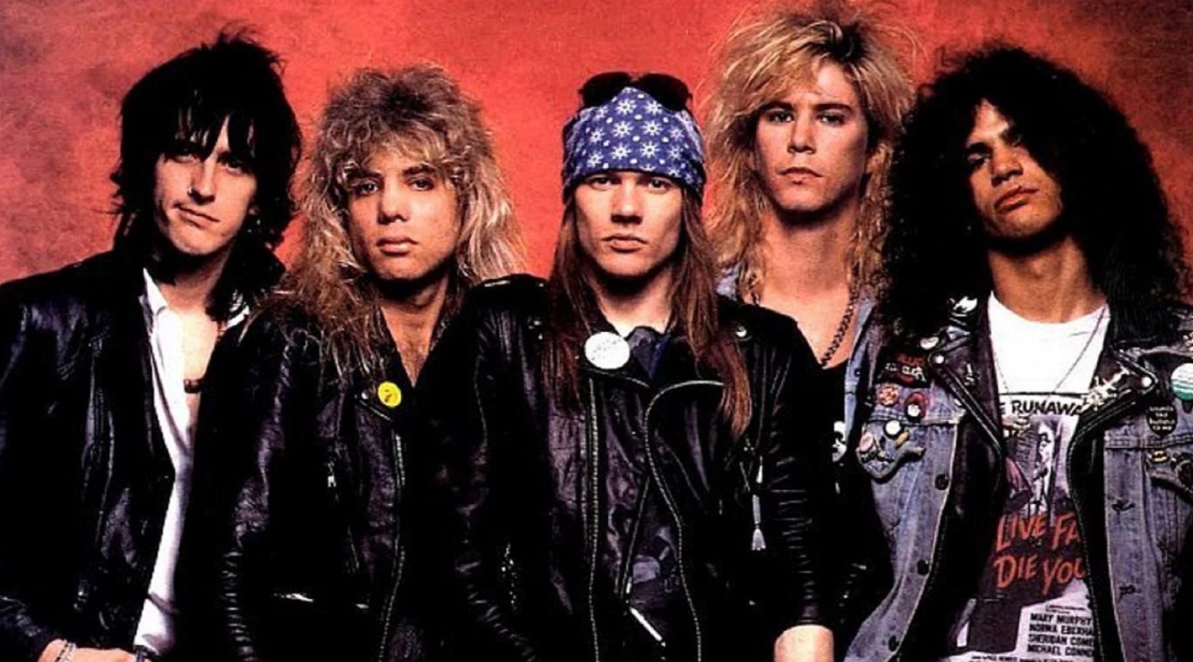 Troben un membre dels mítics Guns N'Roses amb una punyalada a l'estómac