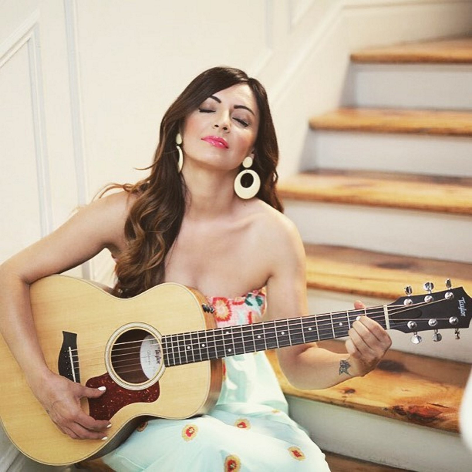 El pitjor moment d'una famosa cantant espanyola, devastada per la mort del pare