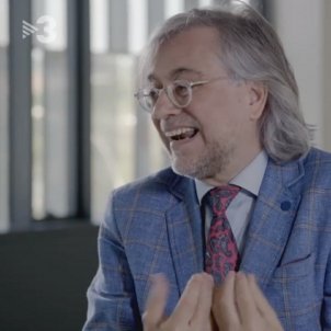 El català en perill? Amela sulfura l'audiència pel que diu a TV3 de la llengua