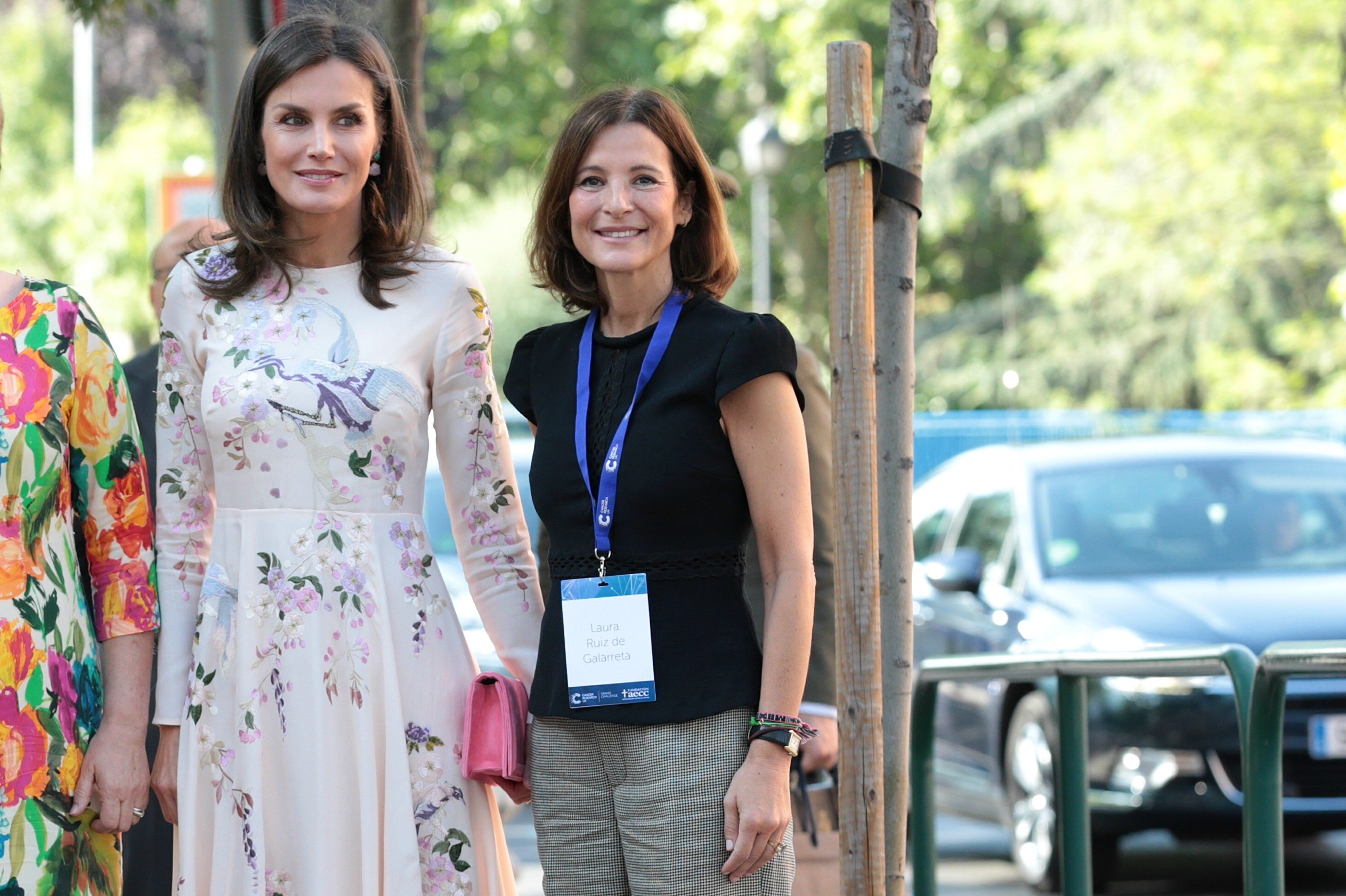 Letizia sigue de manga larga a 40 grados: o fotofobia o tozudez