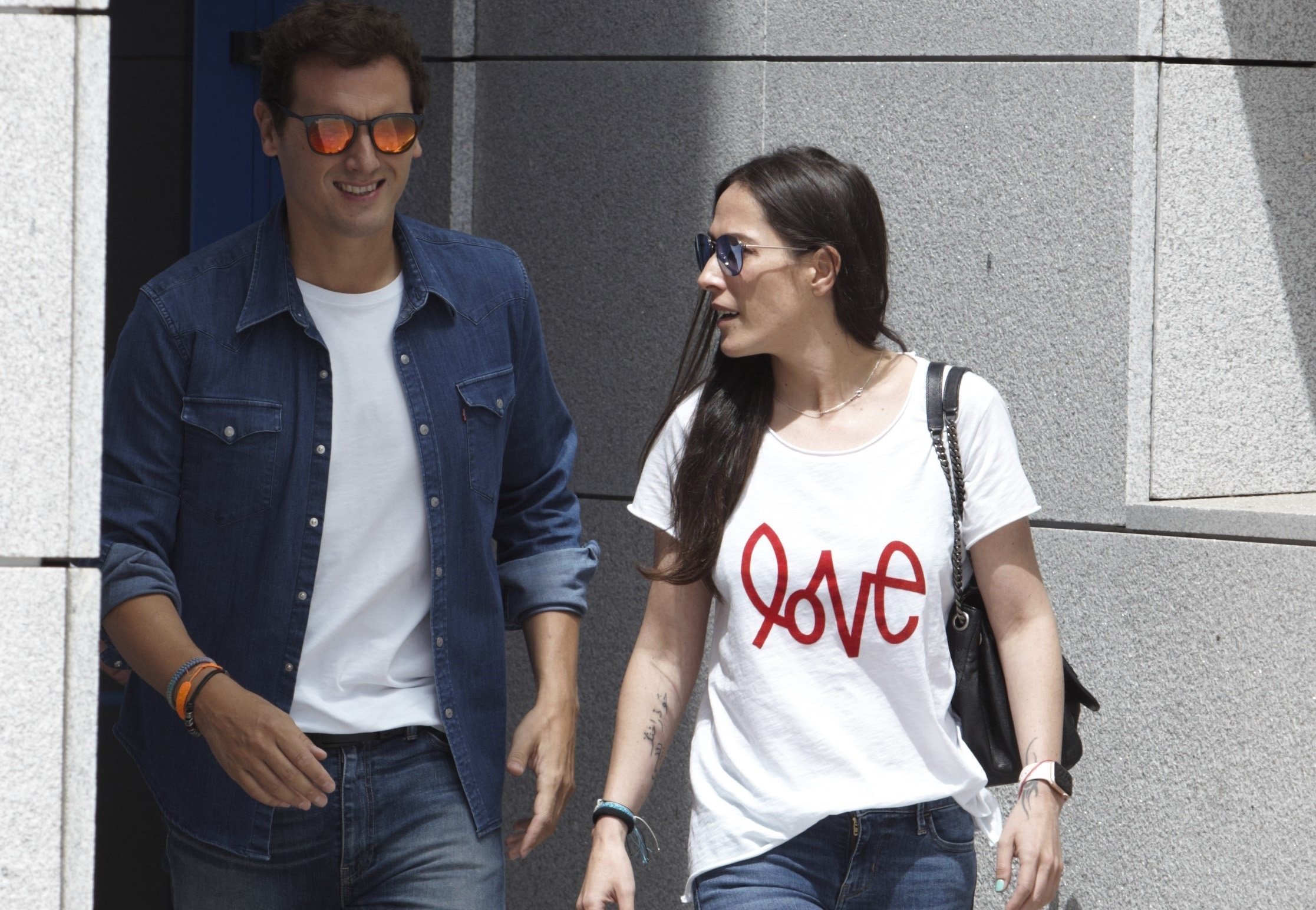 Rivera i Malú anuncien embaràs: foto i missatge compartit, babyboom a Cs