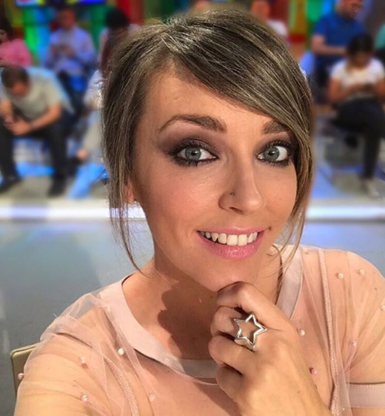 Anna Simón conmociona a sus fans con una insólita foto: "Hay que ayudarla"