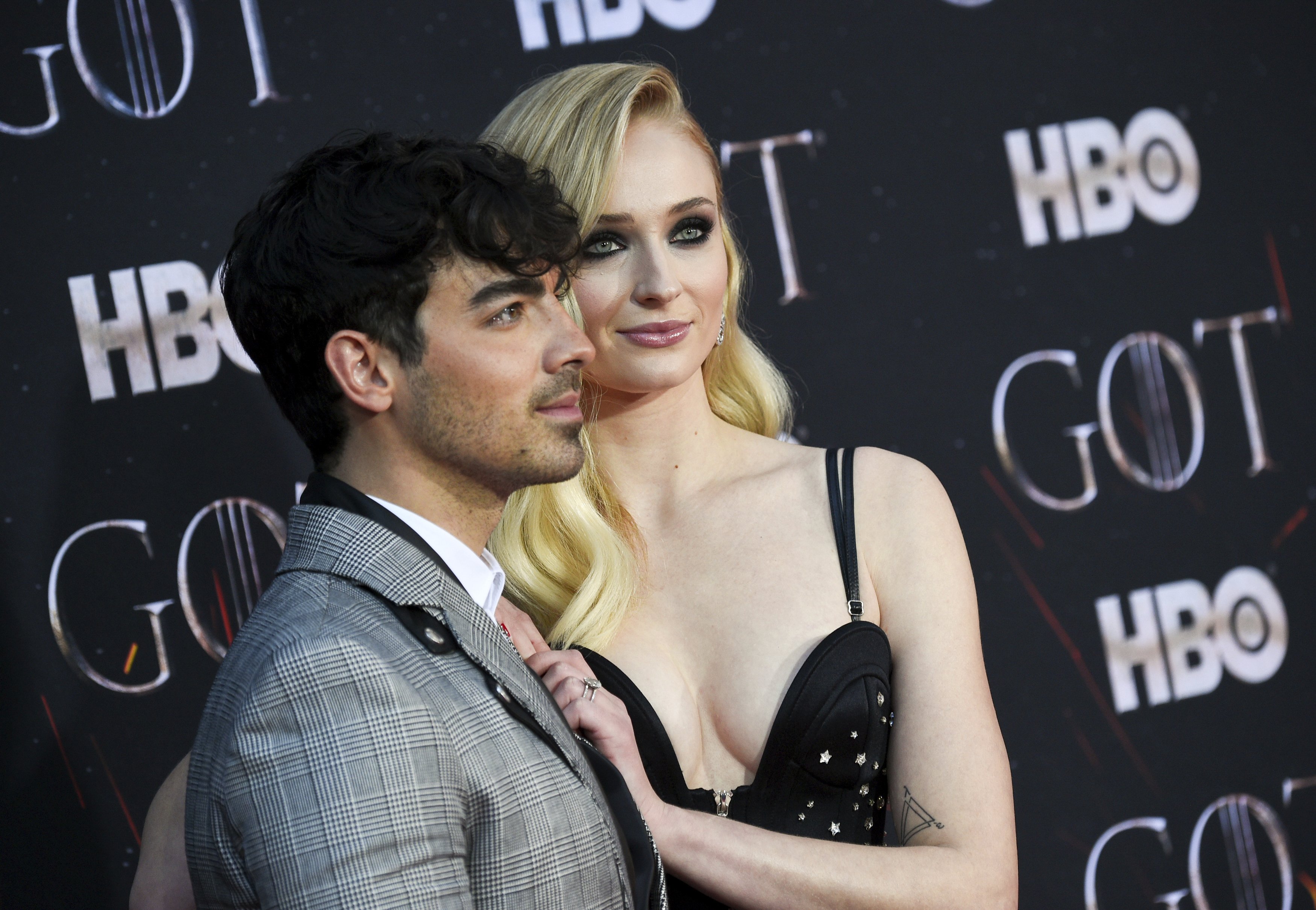 Fotos de Sophie Turner y Joe Jonas en París - E! Online Latino