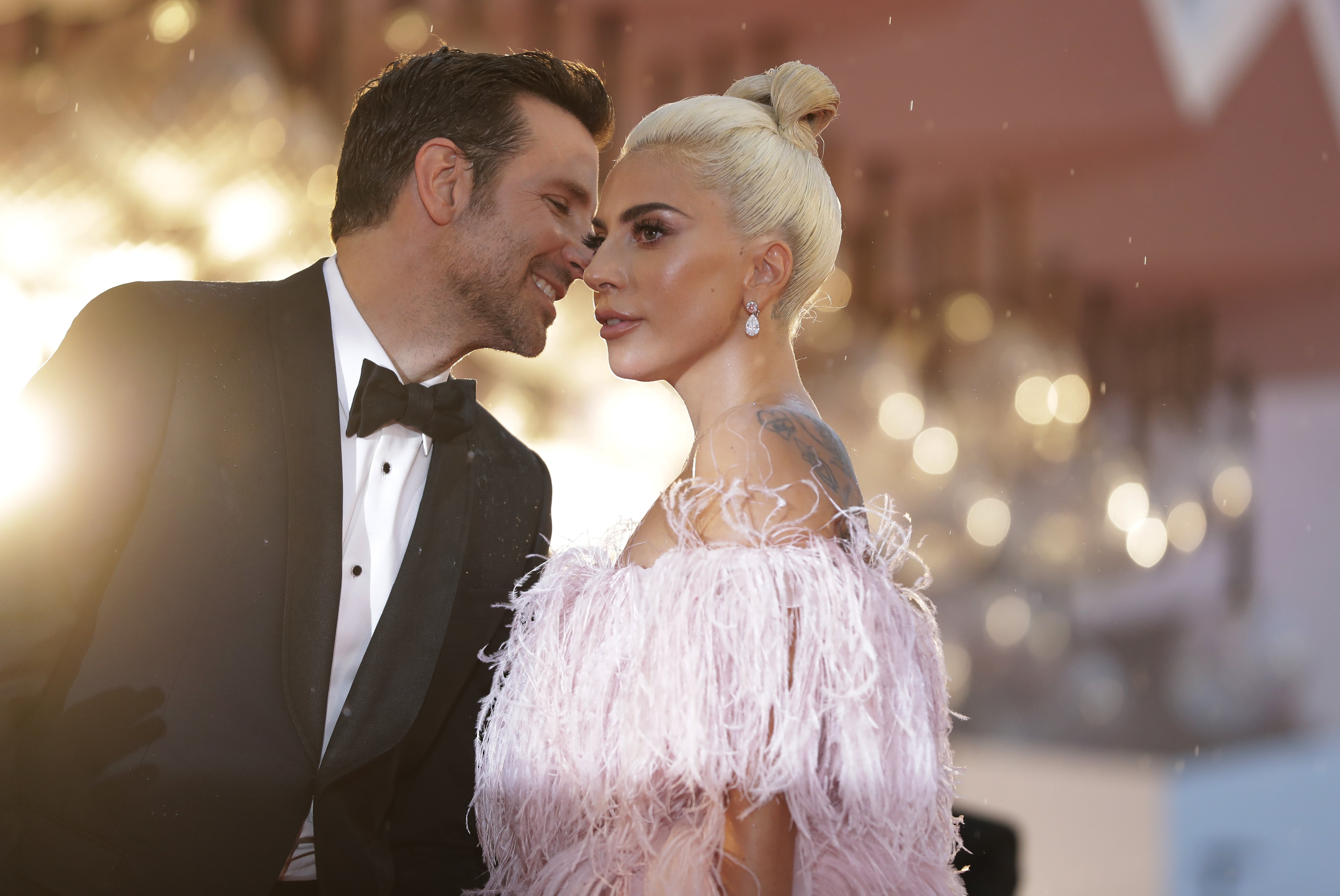 Lady Gaga i Bradley Cooper van enganyar tothom a Shallow i ara l'actor explica la veritat