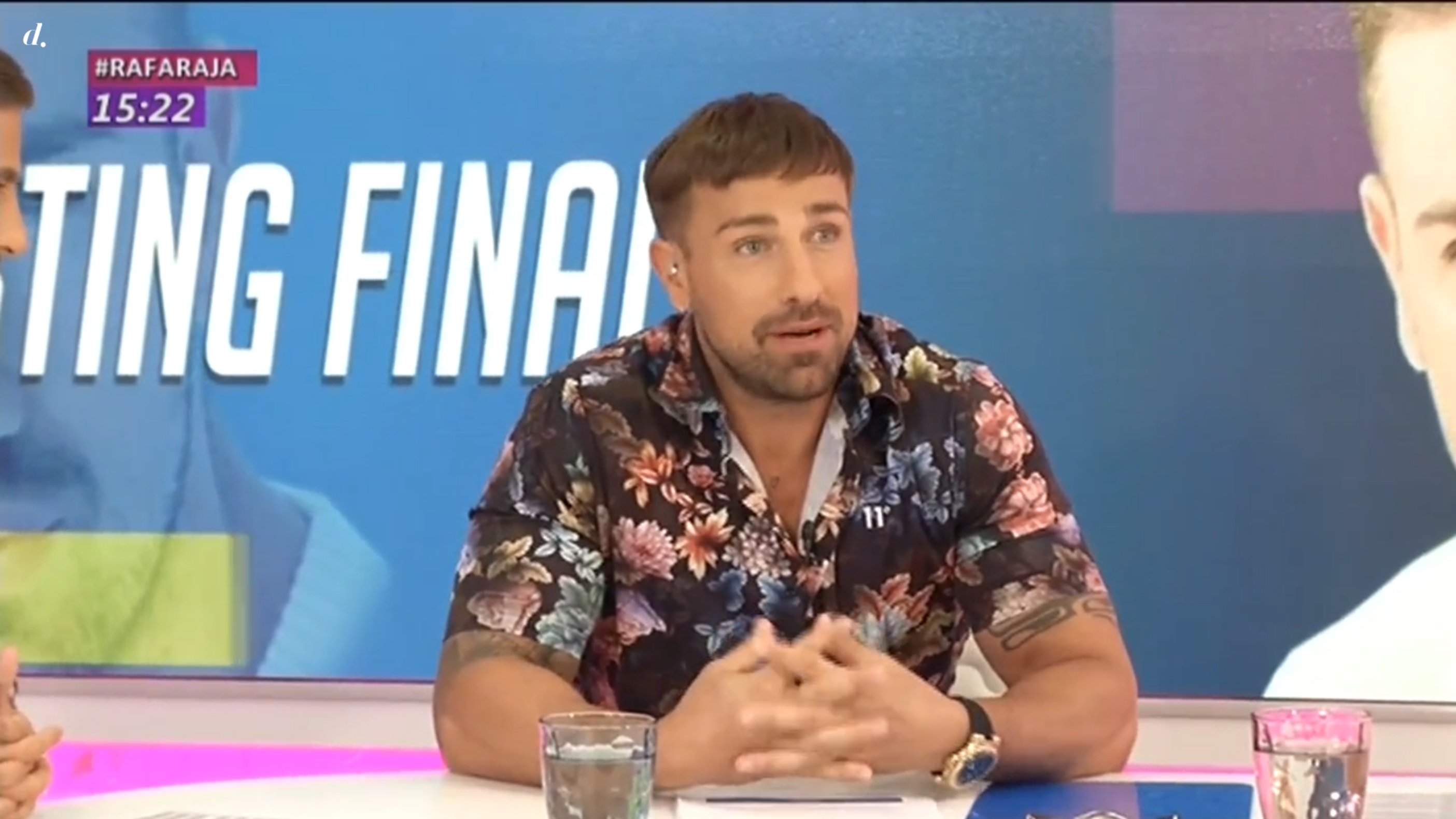 Patètic debut de Rafa Mora com a presentador: Perdut, sense guió i esbroncat