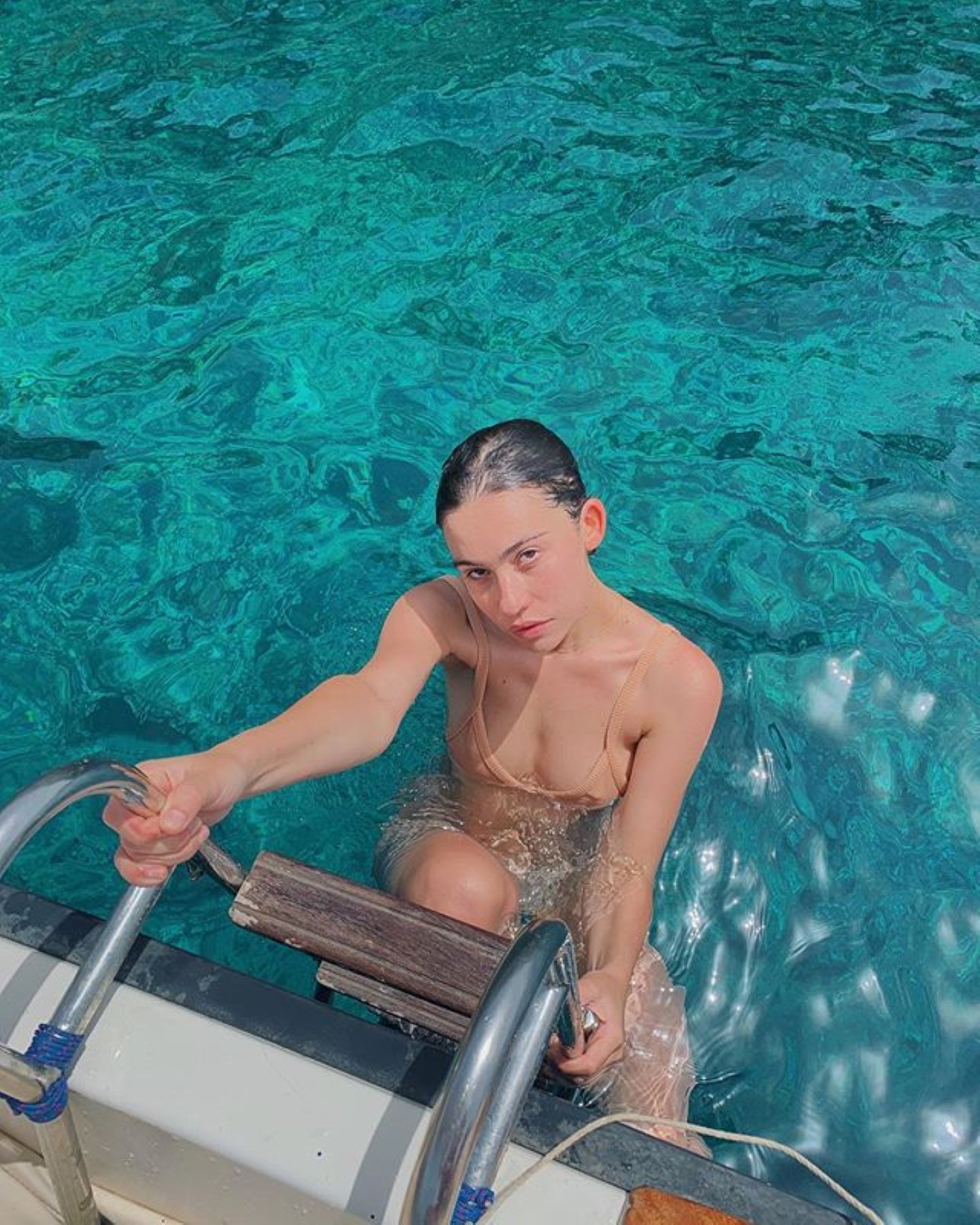 El baño 'al natural' de la actriz Greta Fernández y su loa feminista