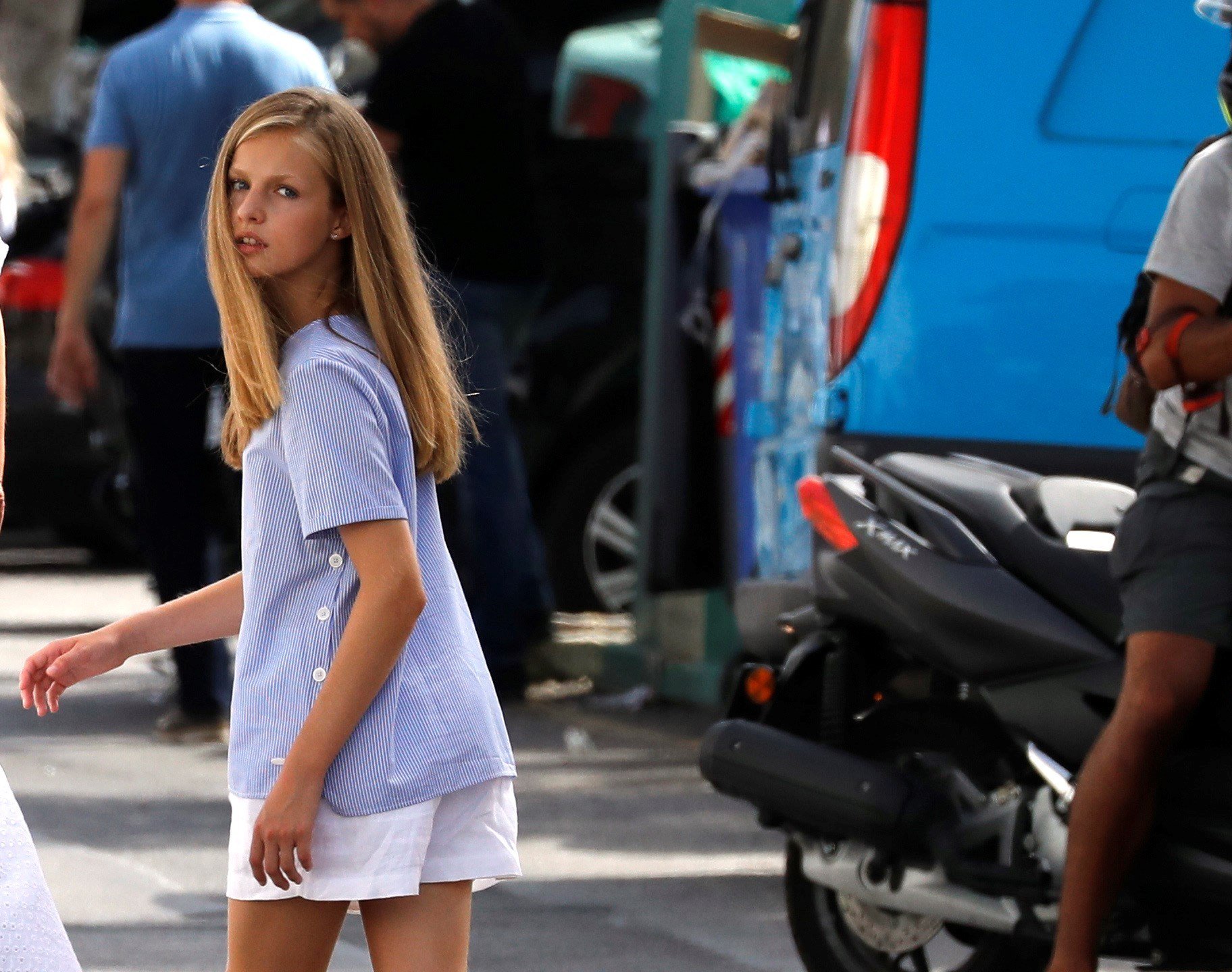 La foto prohibida por Letizia: impactante Leonor de incógnito y pelo recogido