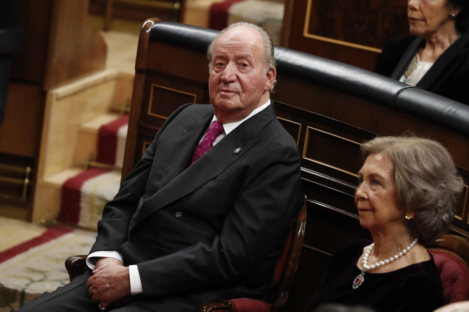 El feo de Juan Carlos a Revilla durante una cena de gala: "No quiero ni probarlo"