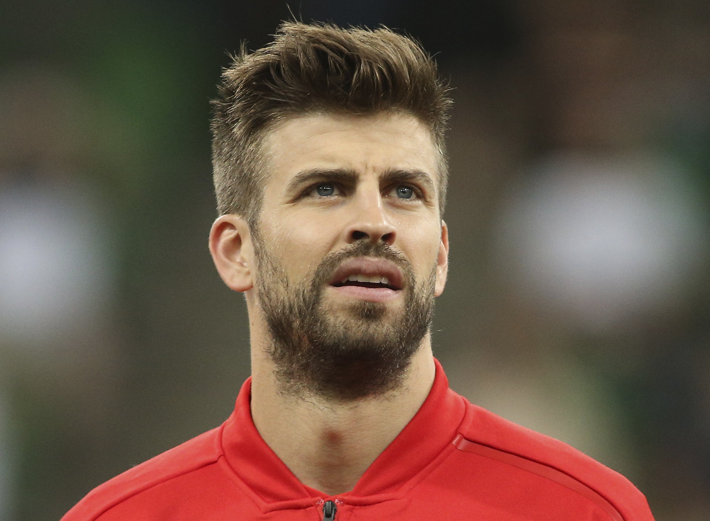 Bufetades a Gerard Piqué pel vídeo on diu 'Jo soc espanyol'