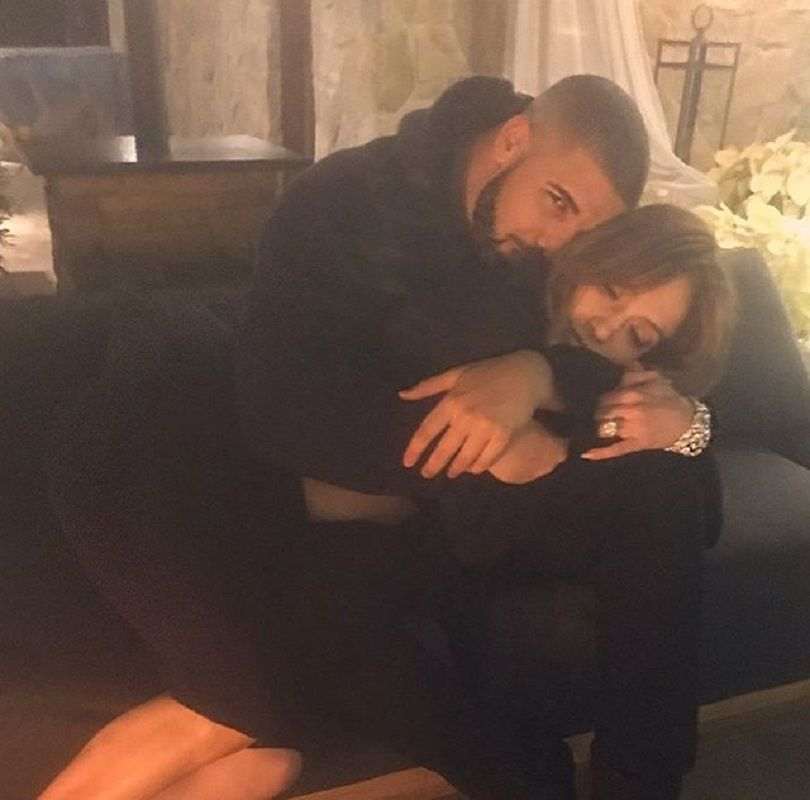Drake regala un collar de 94.000€ a Jennifer Lopez