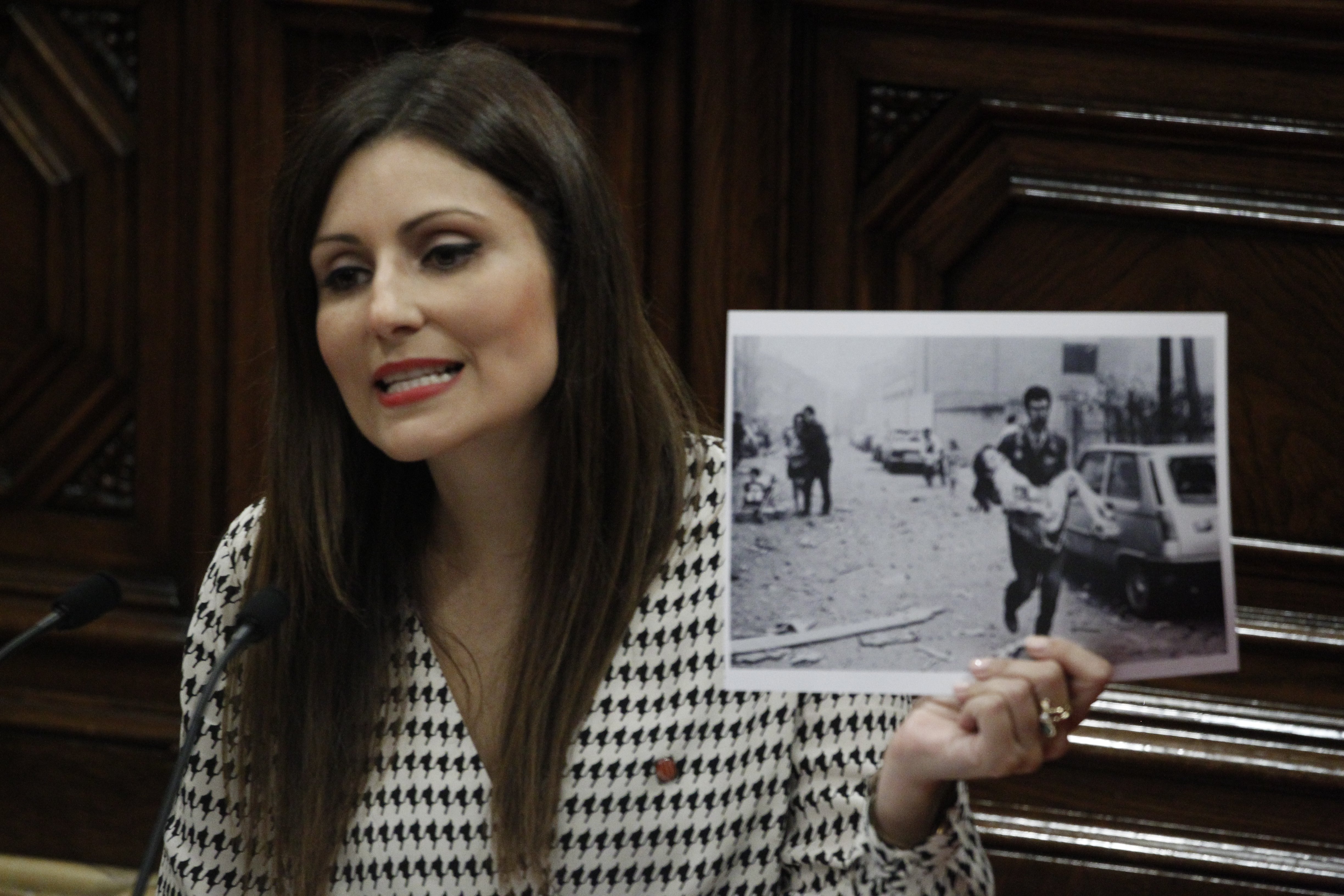 Lorena Roldán, insultada brutalmente por los suyos: "nena boba catalanita"