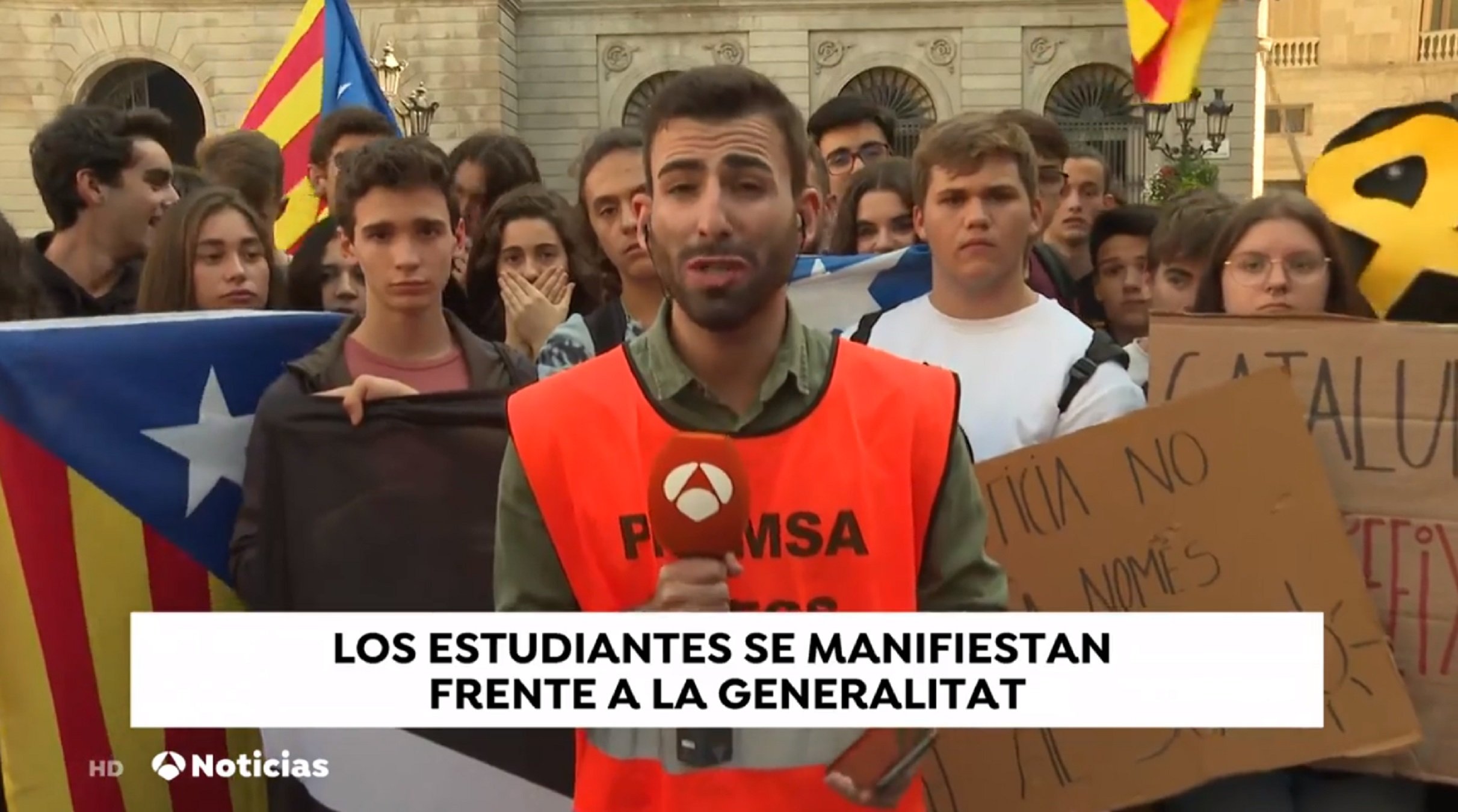 El maravilloso vídeo que le cuelan a Antena 3 de un chico con un Fairy