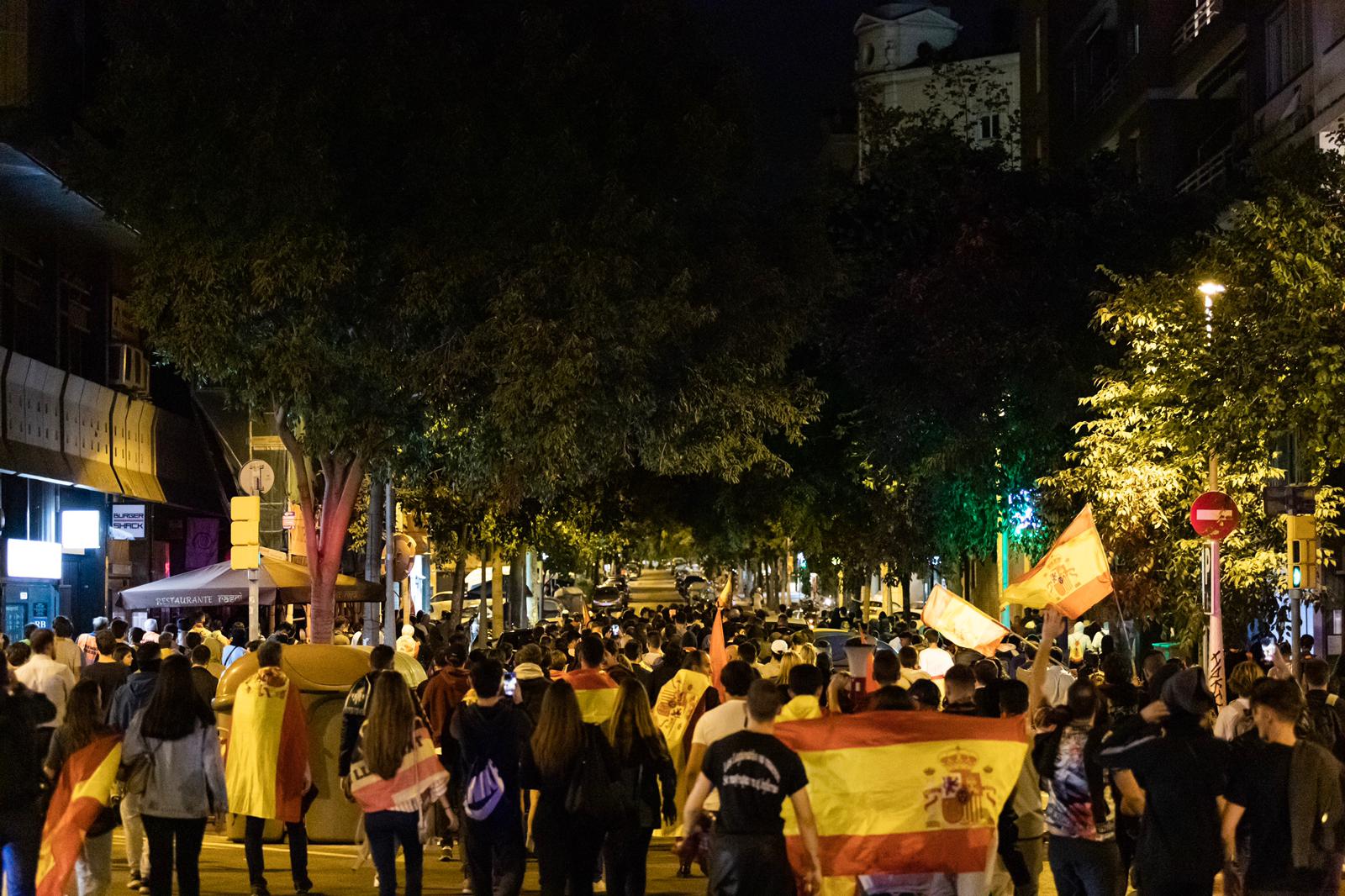 Mezquino ataque ultra y xenófobo contra una madrileña proindepe de raza negra