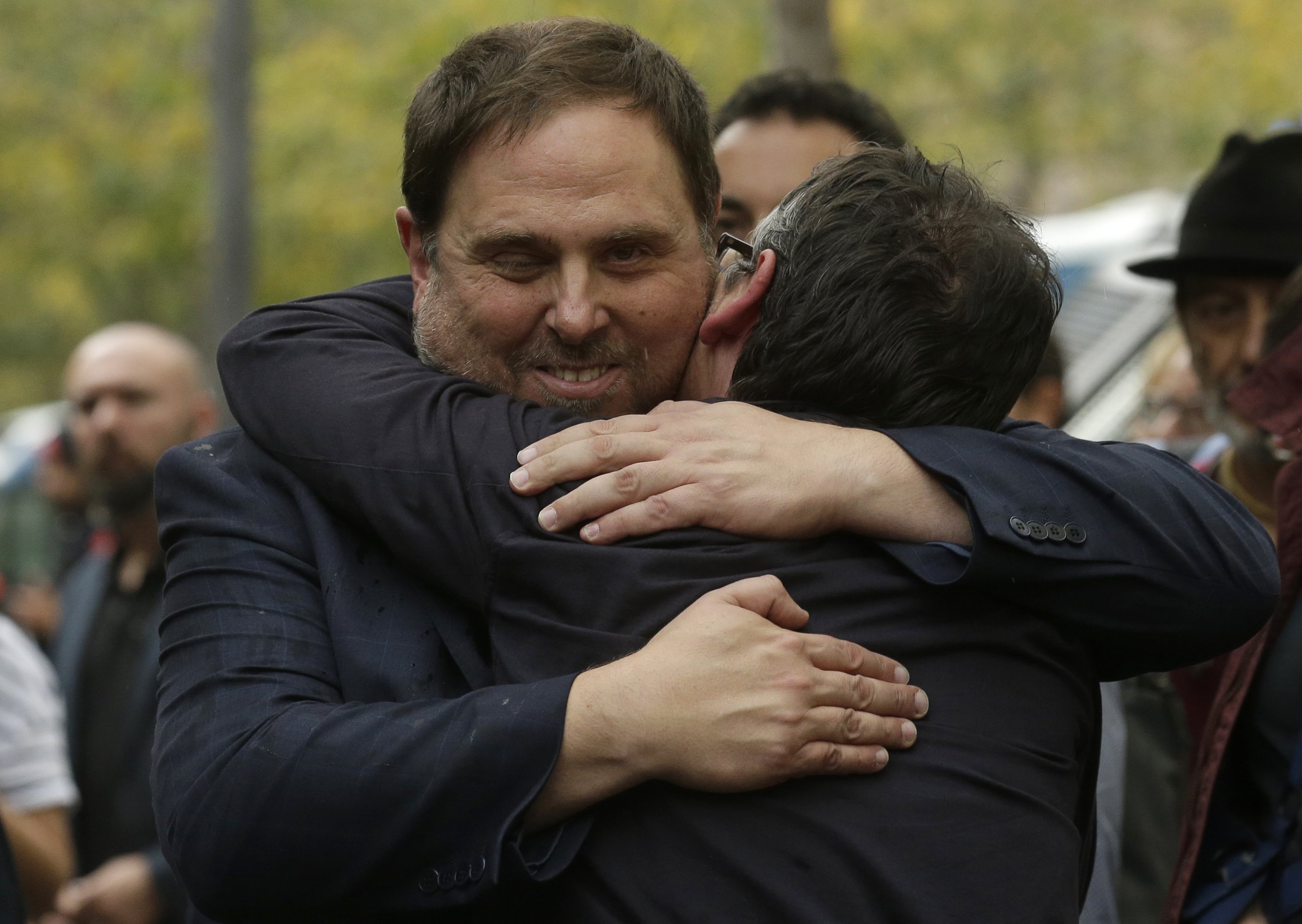 La foto més emotiva: els fills petits d'Oriol Junqueras, Lluc i Joana, a la Marxa