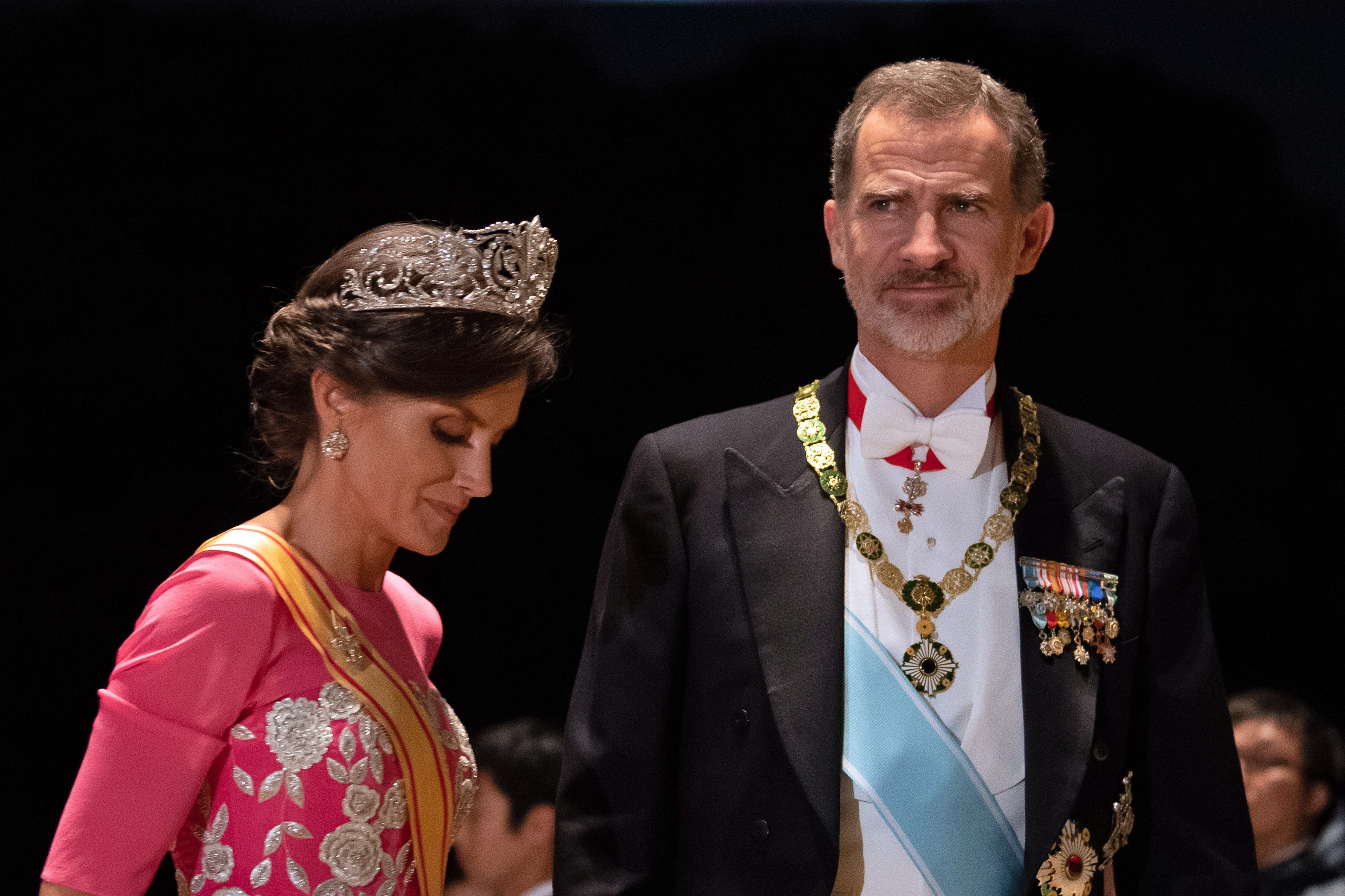 Casa Real censura una foto de Letizia con un vestido manchado (pero la tenemos)