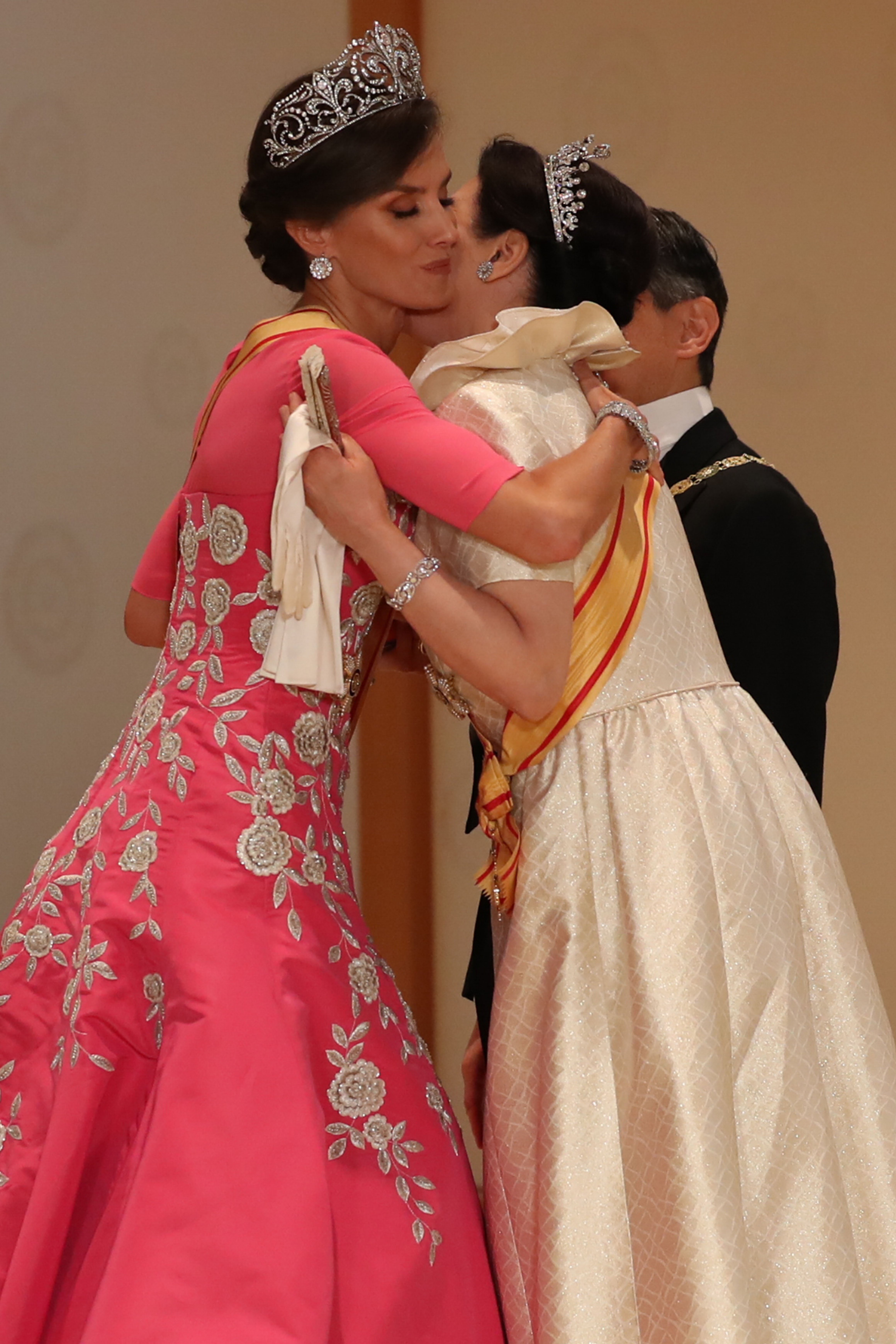Vídeo de Letizia pasada de rosca: mete la pata con la emperatriz de Japón