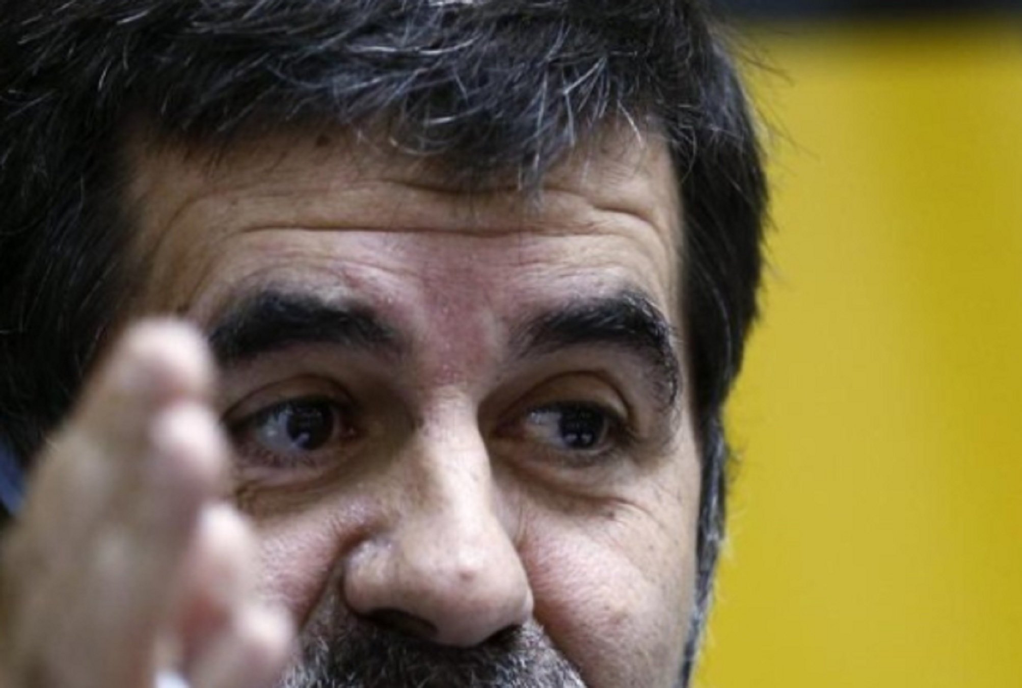 Jordi Sànchez commou amb una emotiva felicitació a la filla, que ha fet 18 anys