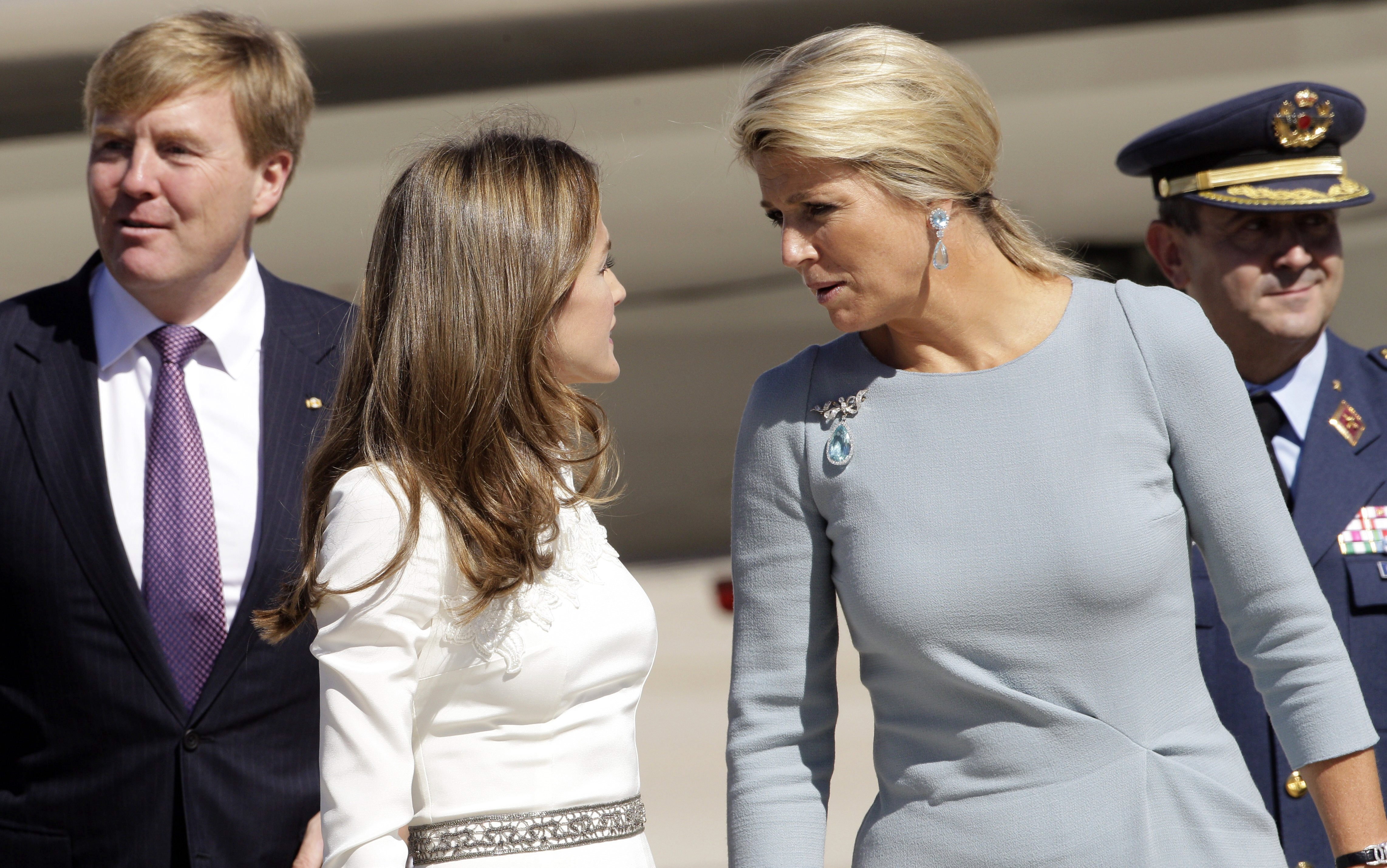 Máxima de Holanda humilla a Letizia. Fotos por Ucrania: esto es una reina