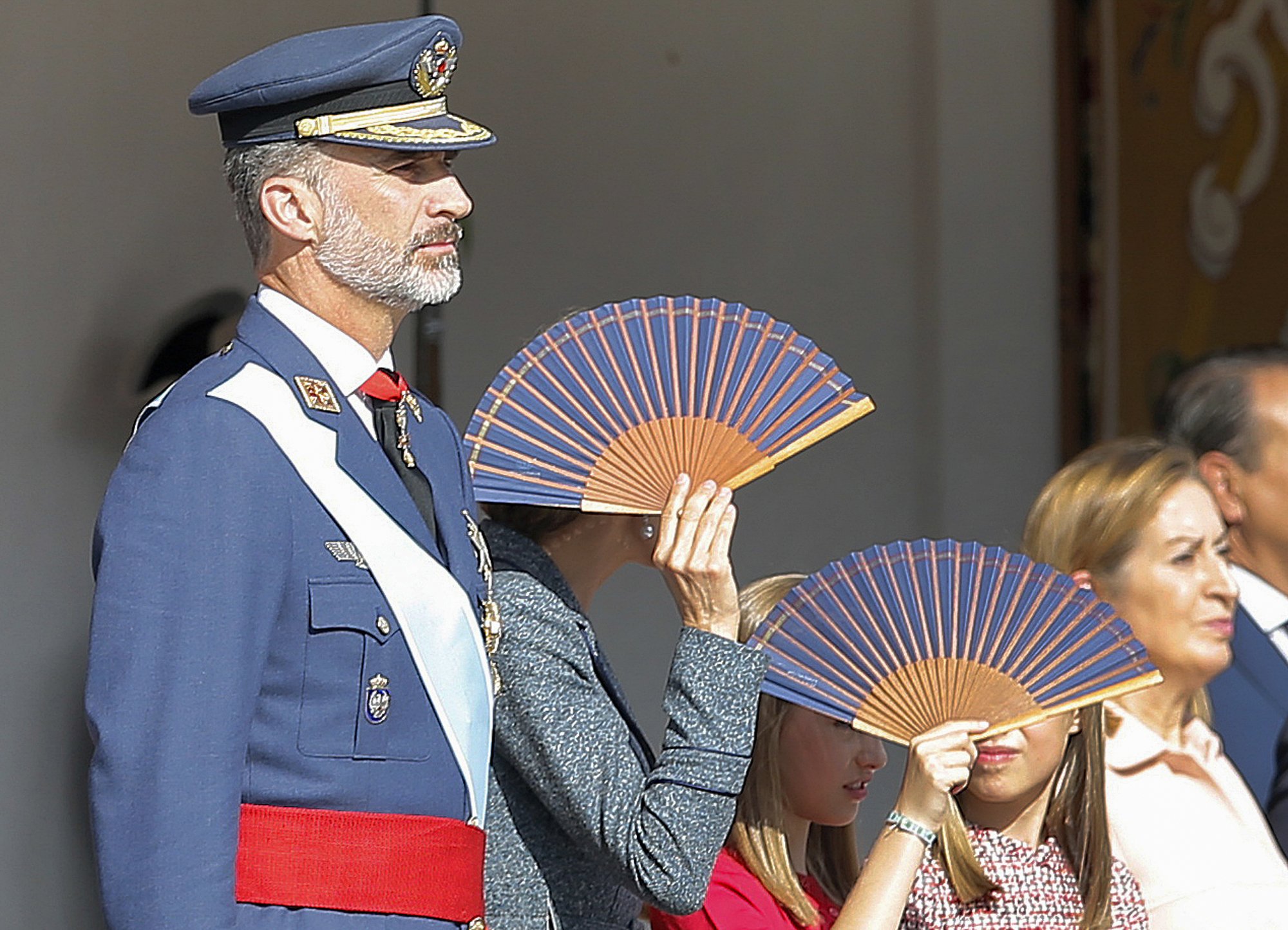 La bronca pública de Felipe y Sofía a Letizia bajo un sol de justicia