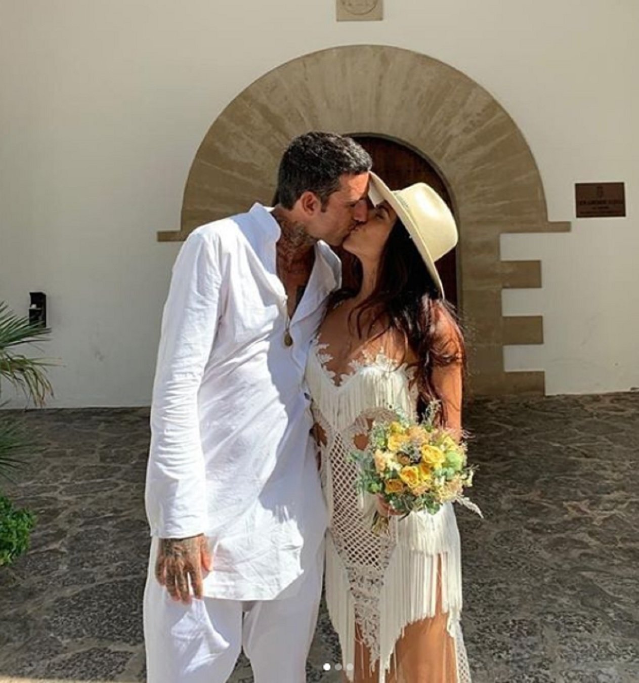 Josef Ajram cierra el año de su boda con una foto de su mujer Sulaika desnuda