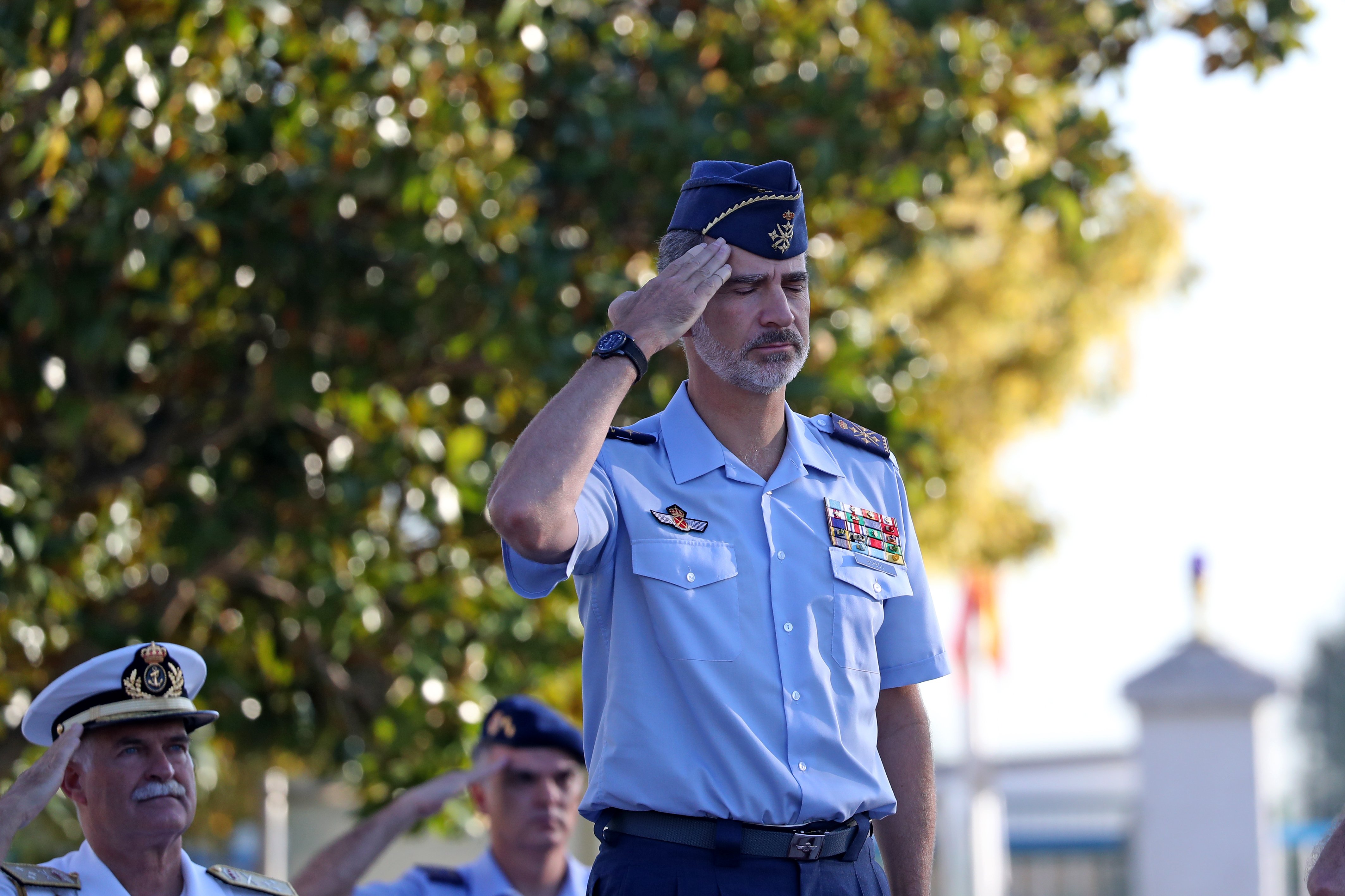 Un exmilitar viendo el discurso del Rey: "Pienso en las hostias en Catalunya"