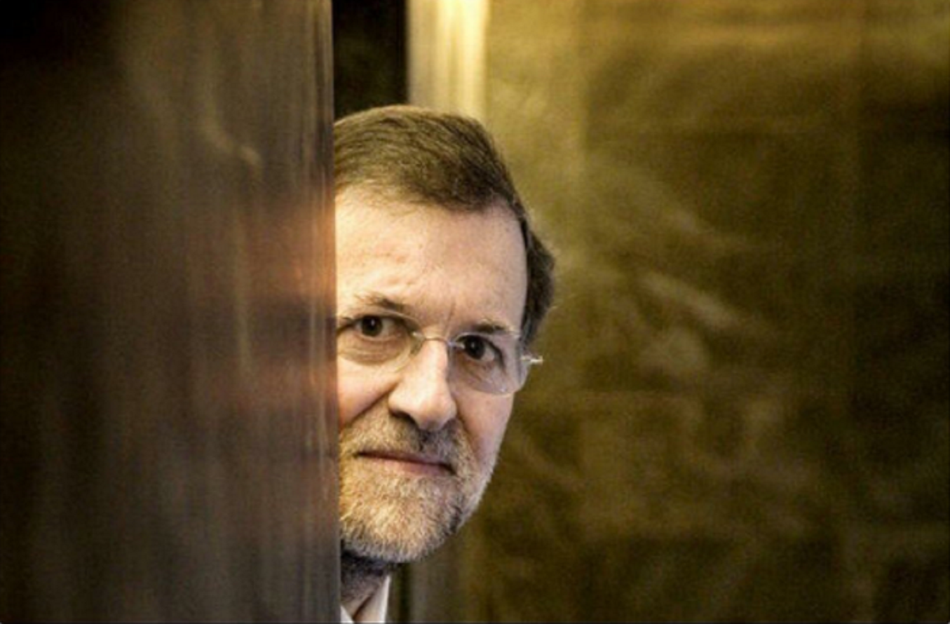La noia que no pot viure sense saber si Rajoy va trucar-la a casa