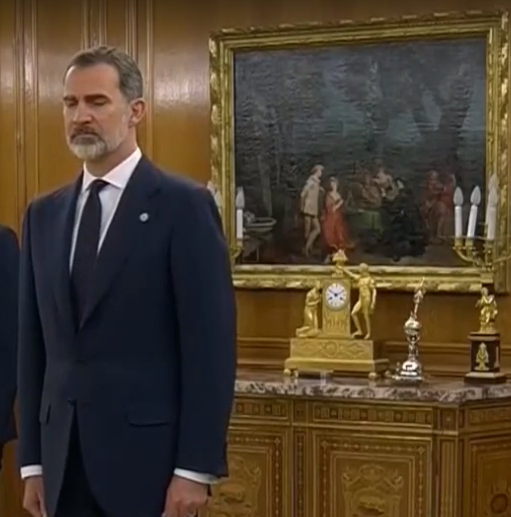 La cara de pomes agres de Felip durant un moment històric per a Espanya