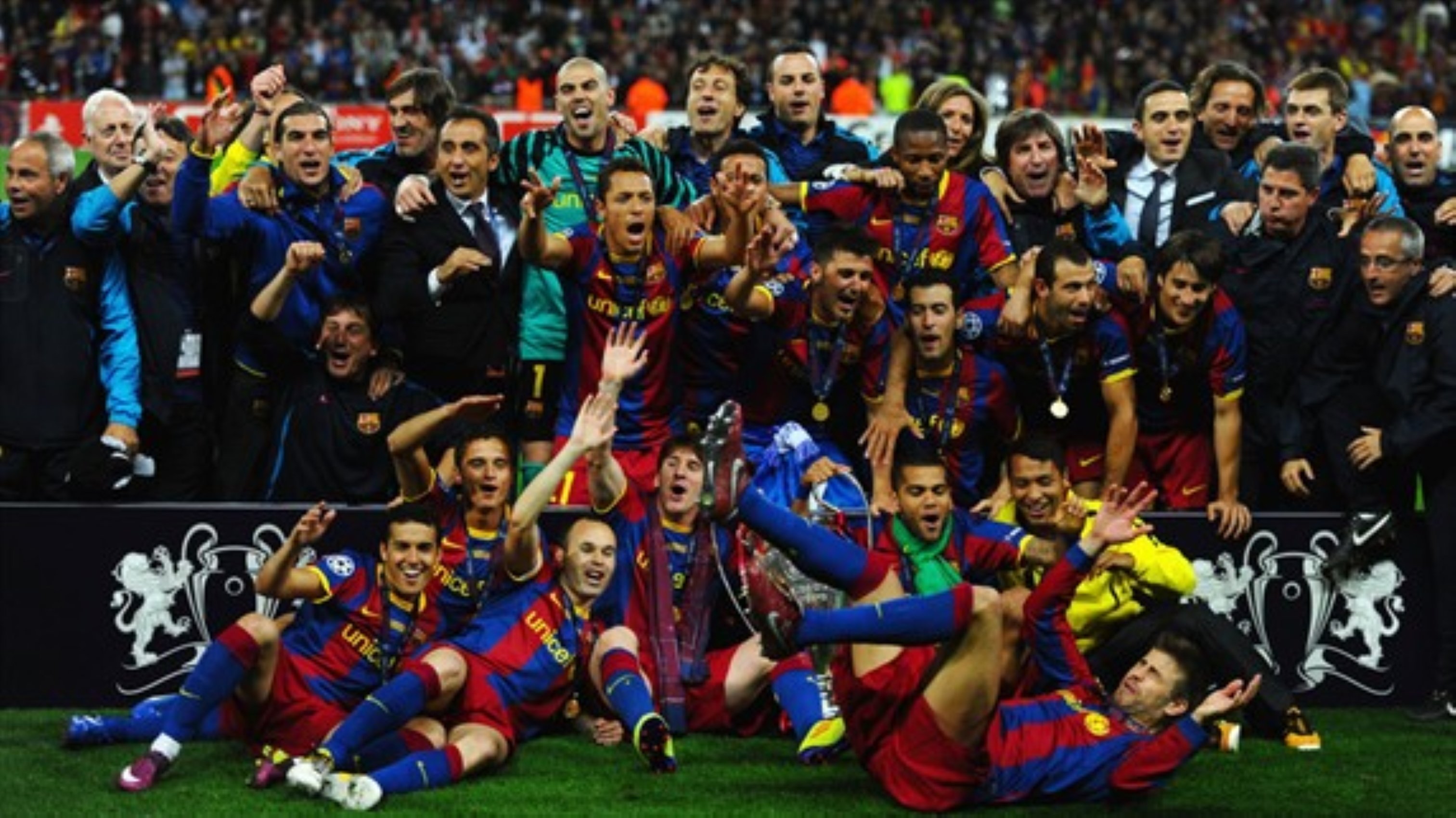 Tendra imatge d'un mite del Barça que torna a Barcelona: "4 generaciones"