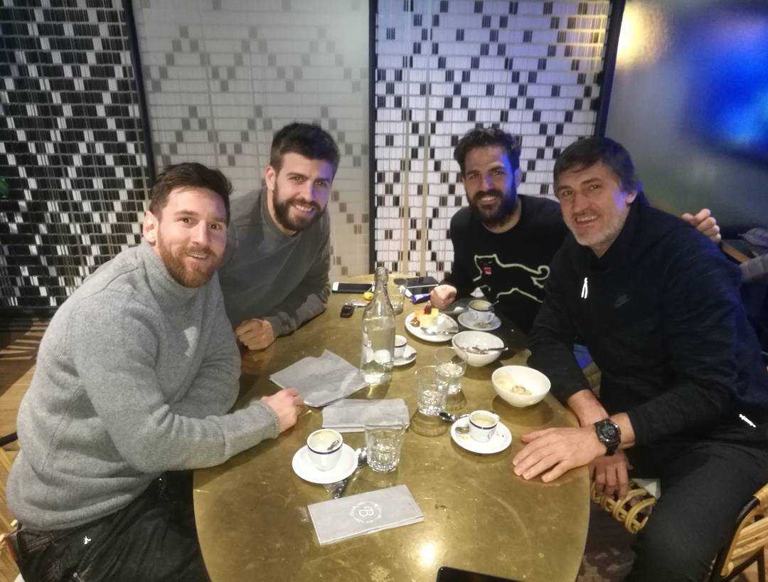 Messi, Piqué y Fàbregas comen juntos en Barcelona