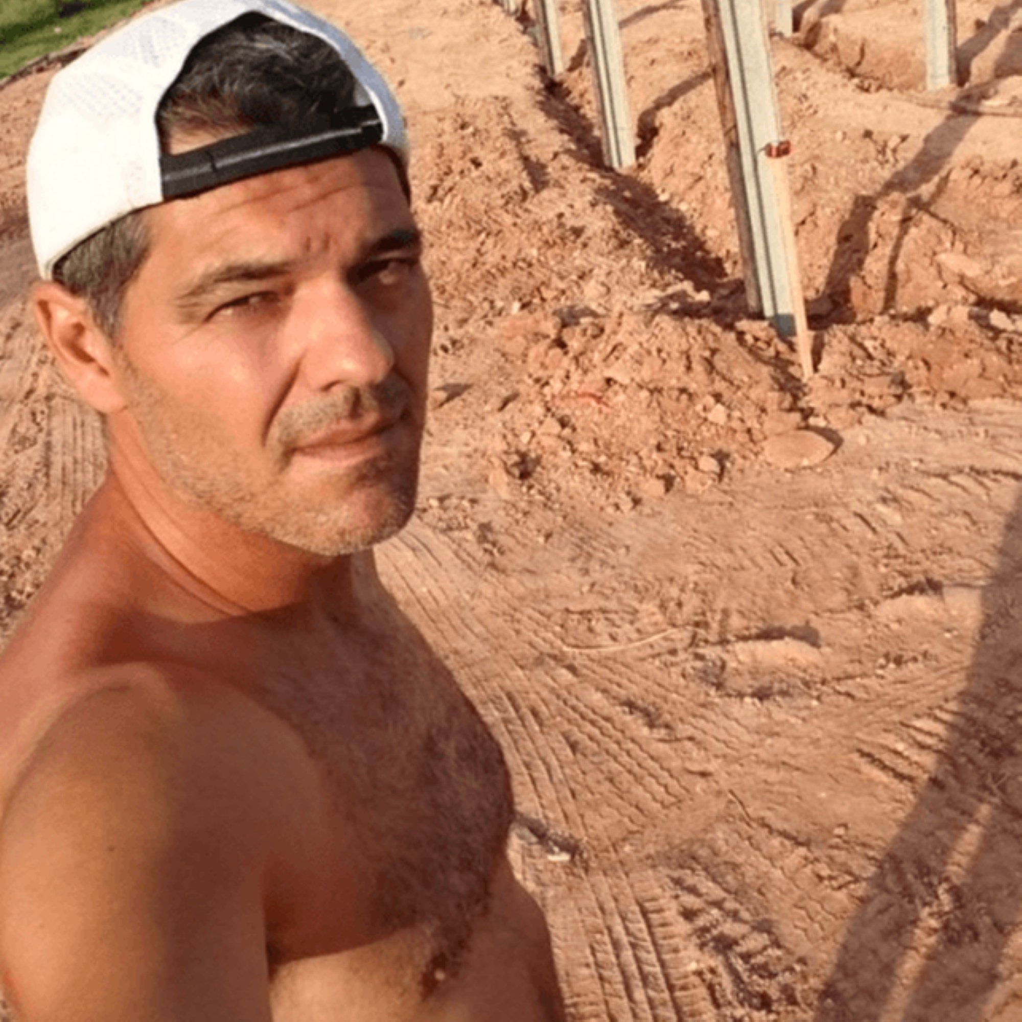 Desnudo integral de Frank Cuesta: "Para ver el vídeo porno que he grabado hoy..."