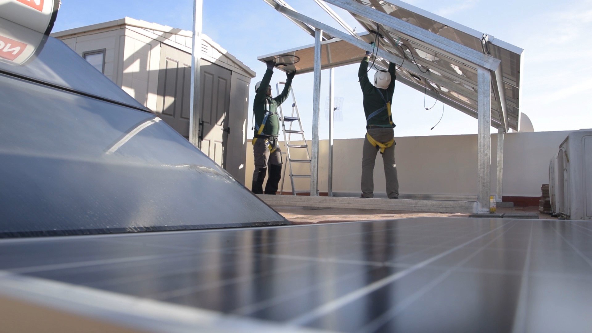 La eólica y la solar lideran, por primera vez, la generación de energía en la UE en 2025