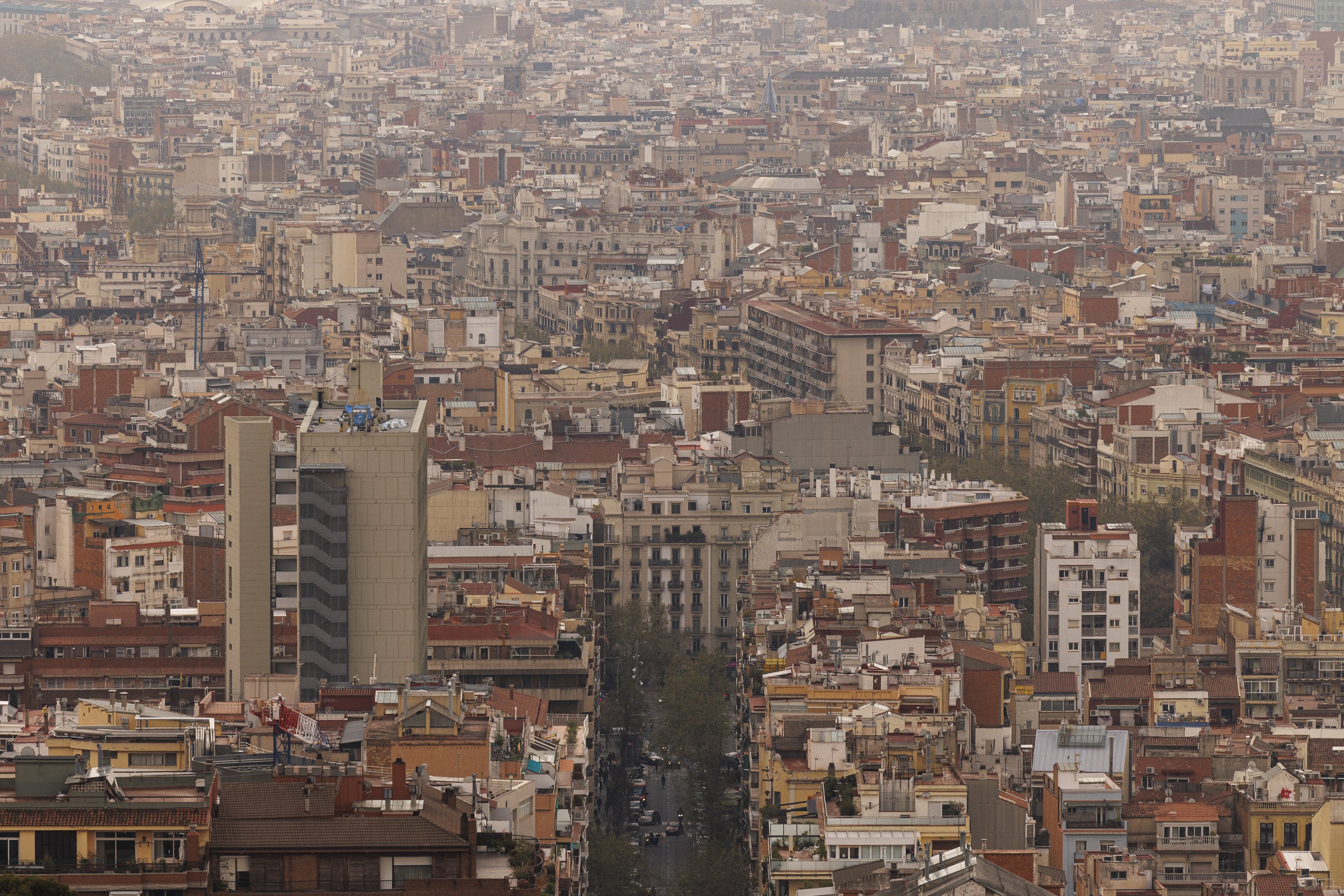 El esfuerzo para alquilar en Barcelona llega al 34% de los ingresos de una familia