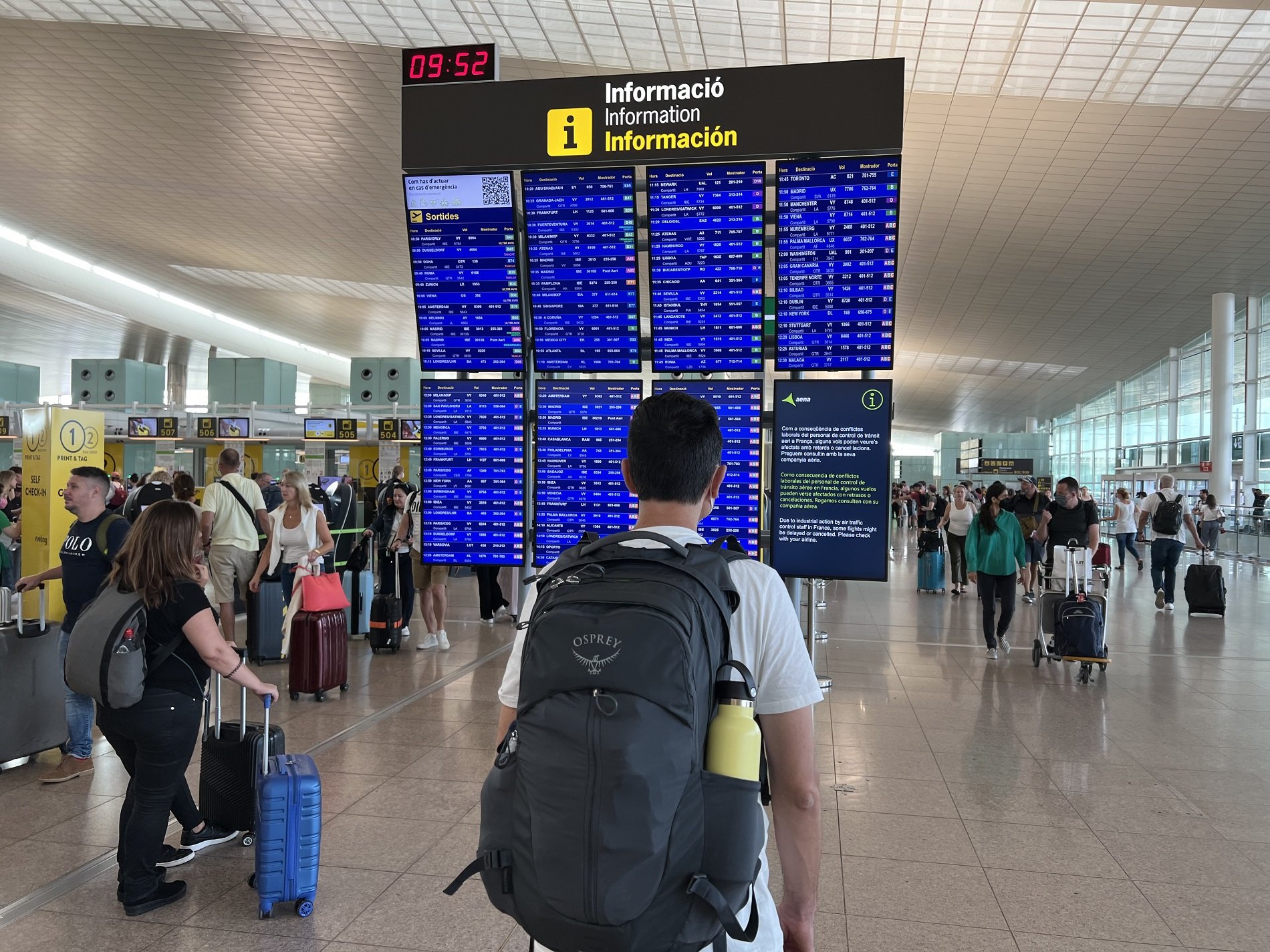 El Prat escala posicions en el rànquing d'aeroports del món, Europa i Espanya