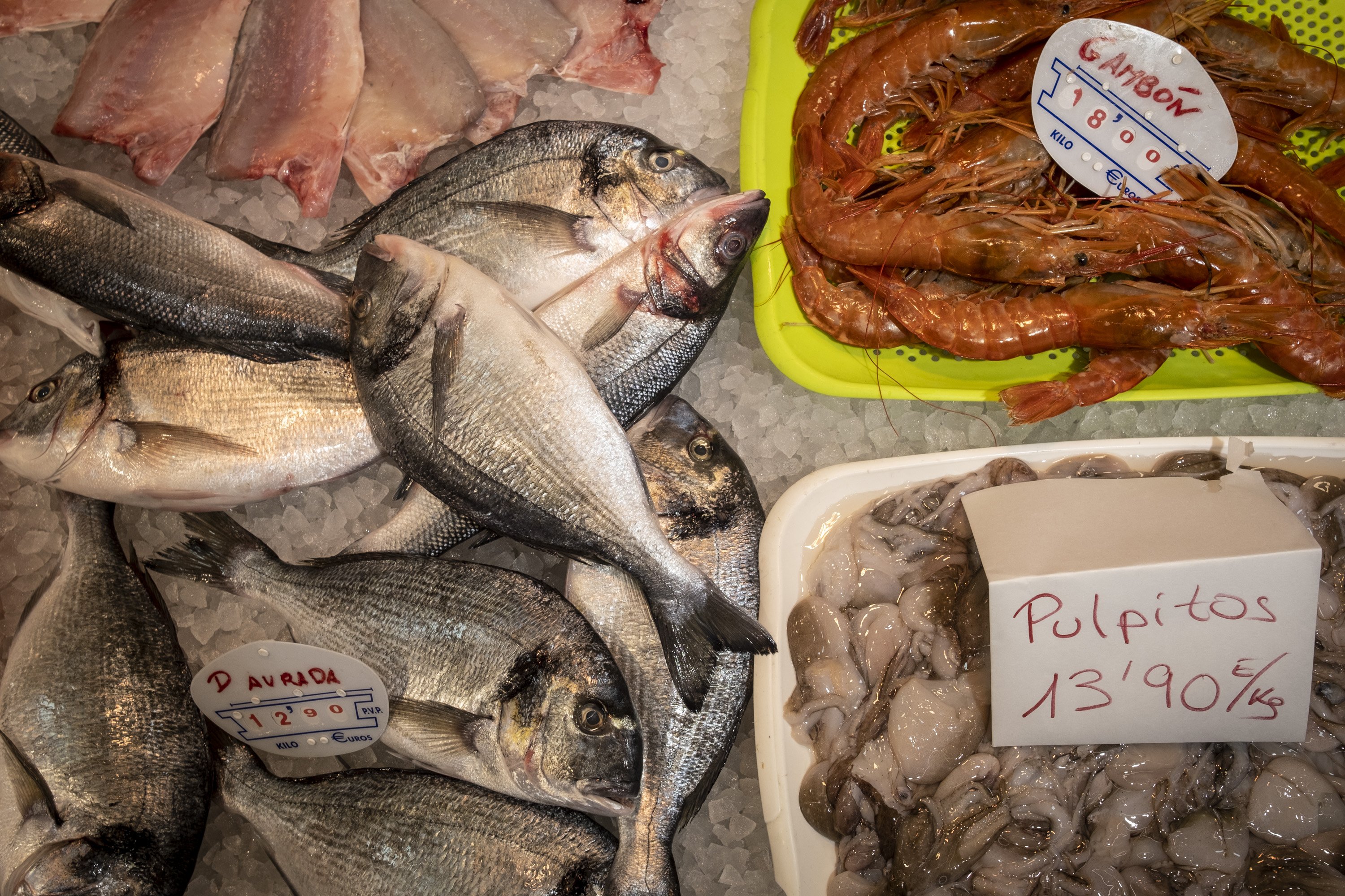 MErcat Santa Caterina alimentació preu compra menjar peix / Foto: Carlos Baglietto