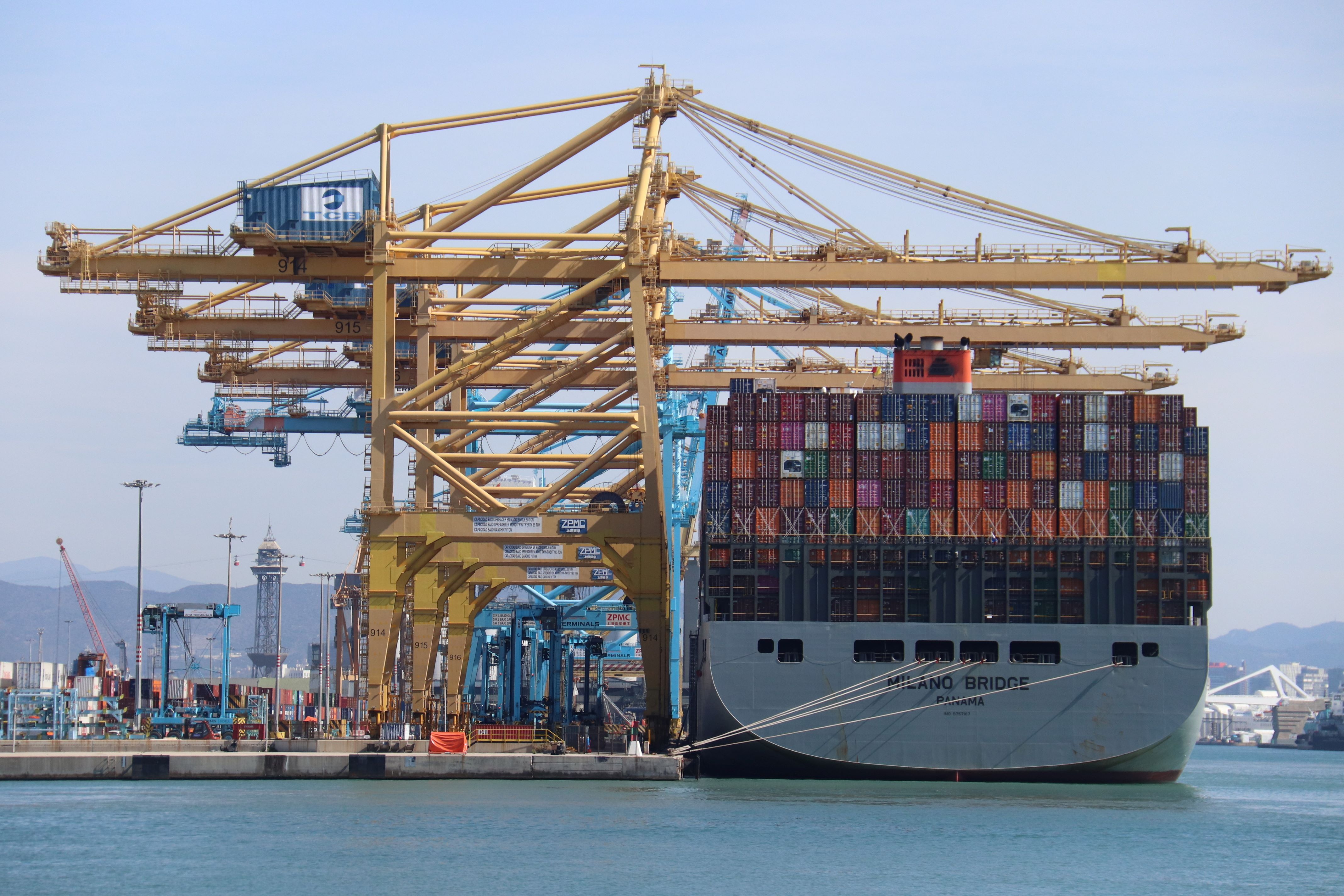 Vaixell portacontenidors al Port de Barcelona |Foto: ACN