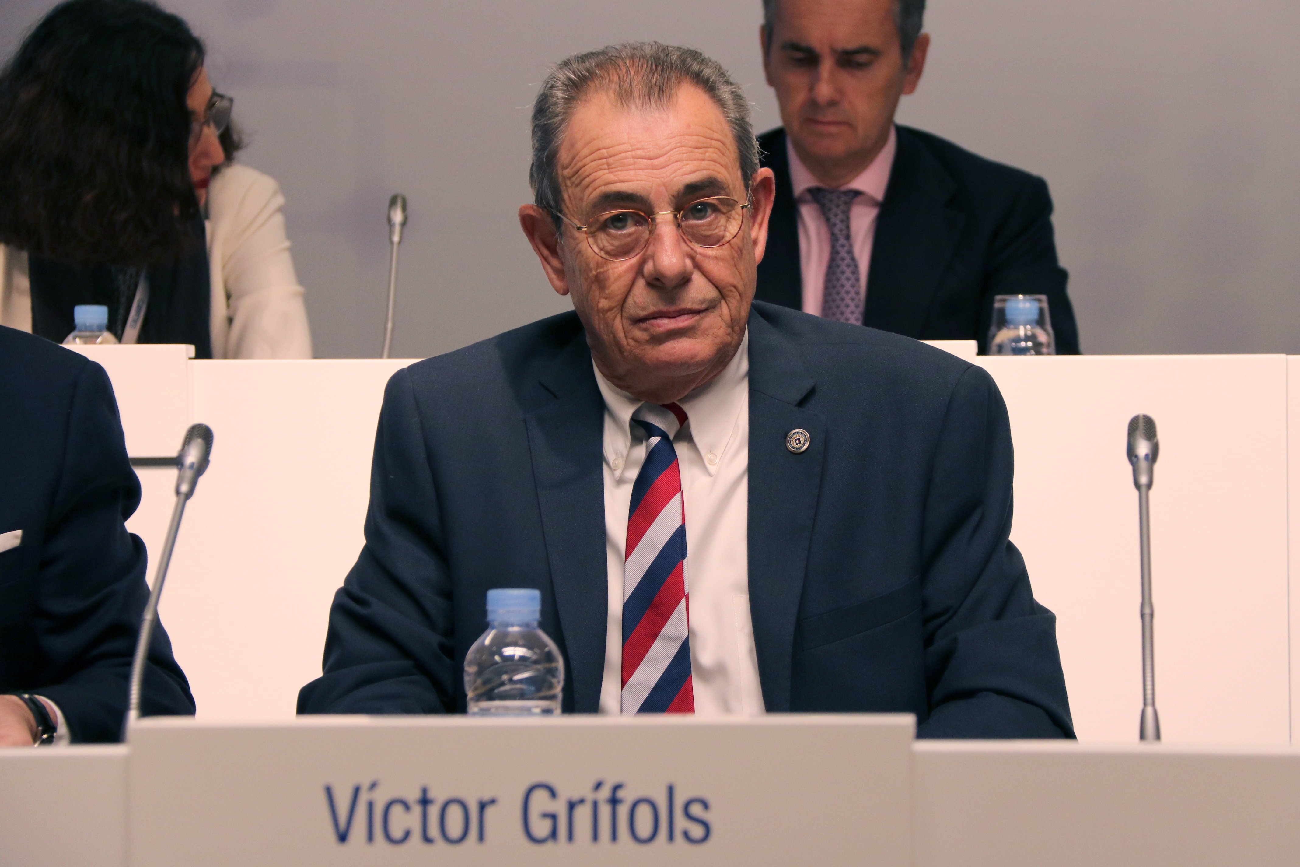 Víctor Grífols Roura ha renunciado a las responsabilidades ejecutivas y es actualmente presidente de honor del grupo farmacéutico | Maria Fernández | ACN