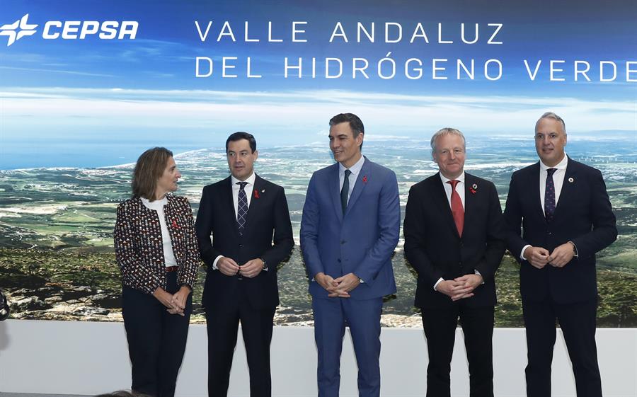 Cepsa invertirá 5.000 millones de euros para producir hidrógeno verde en Andalucía