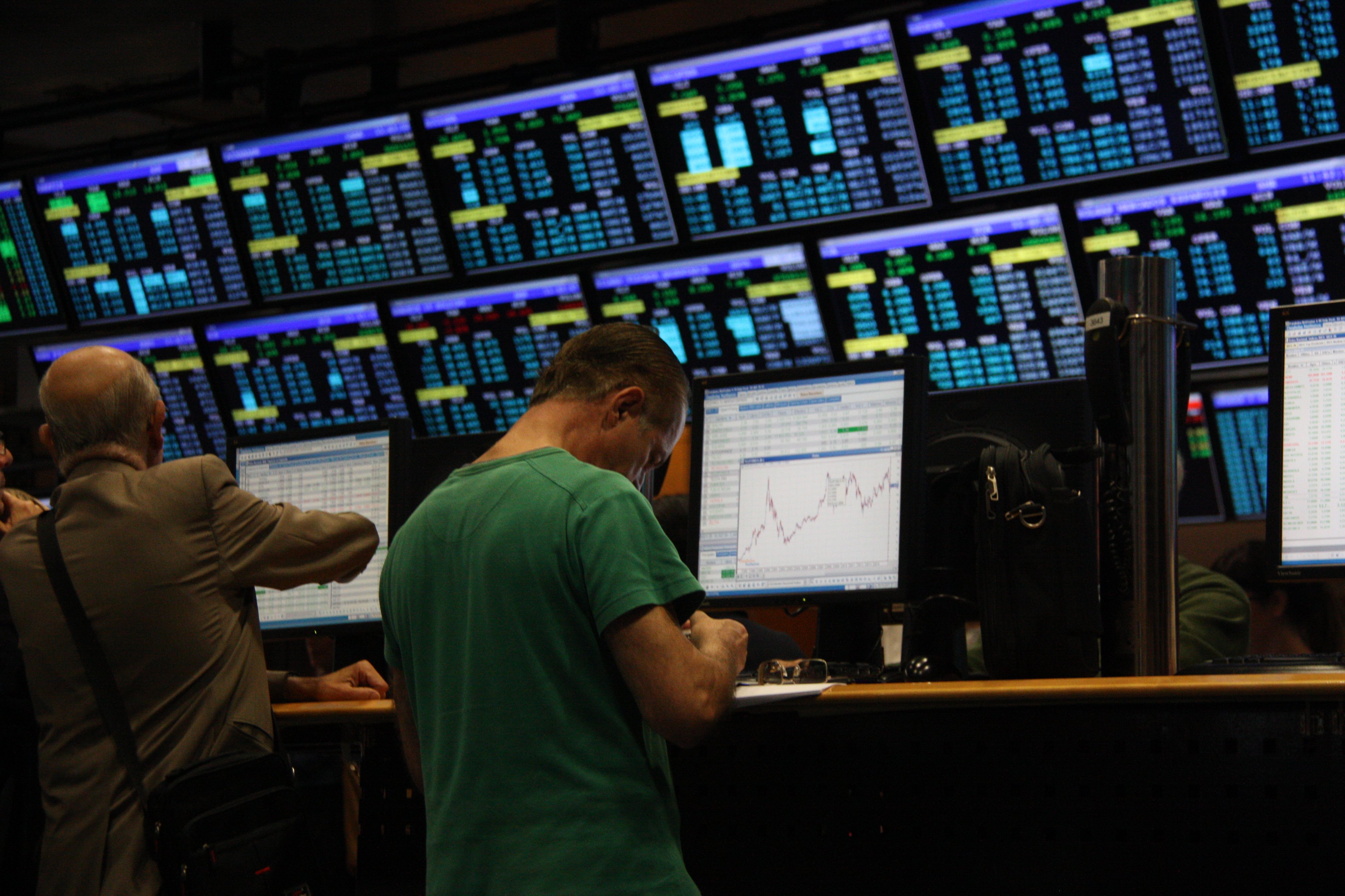 El IBEX cae el 1,7 %, su mayor descenso desde septiembre, por el BCE