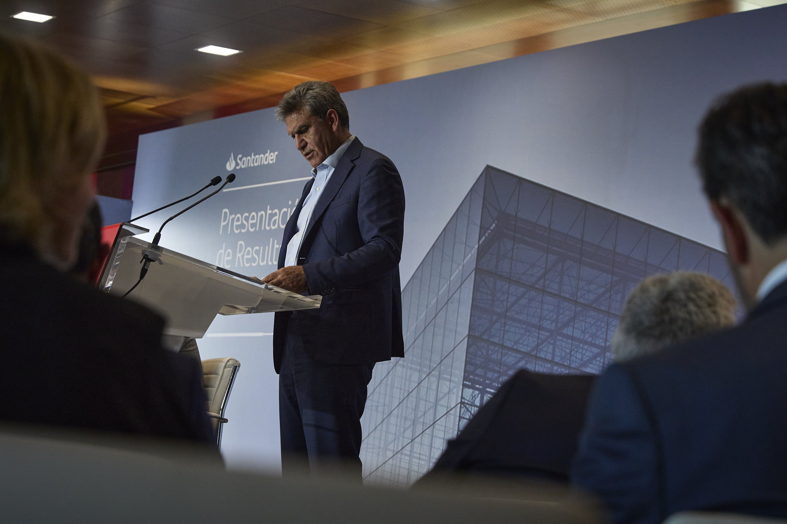 José Antonio Álvarez se despide tras siete años como número dos del Santander