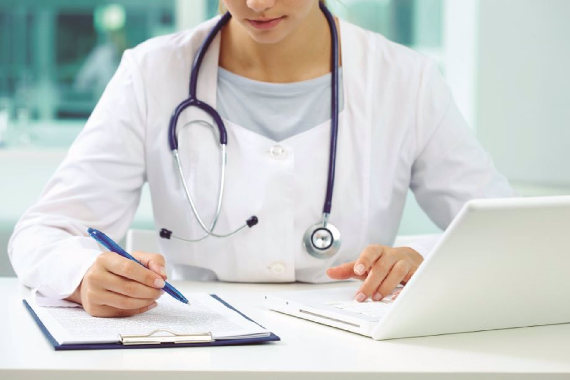 Los trabajadores de baja no tendrán que presentar el parte médico en su empresa